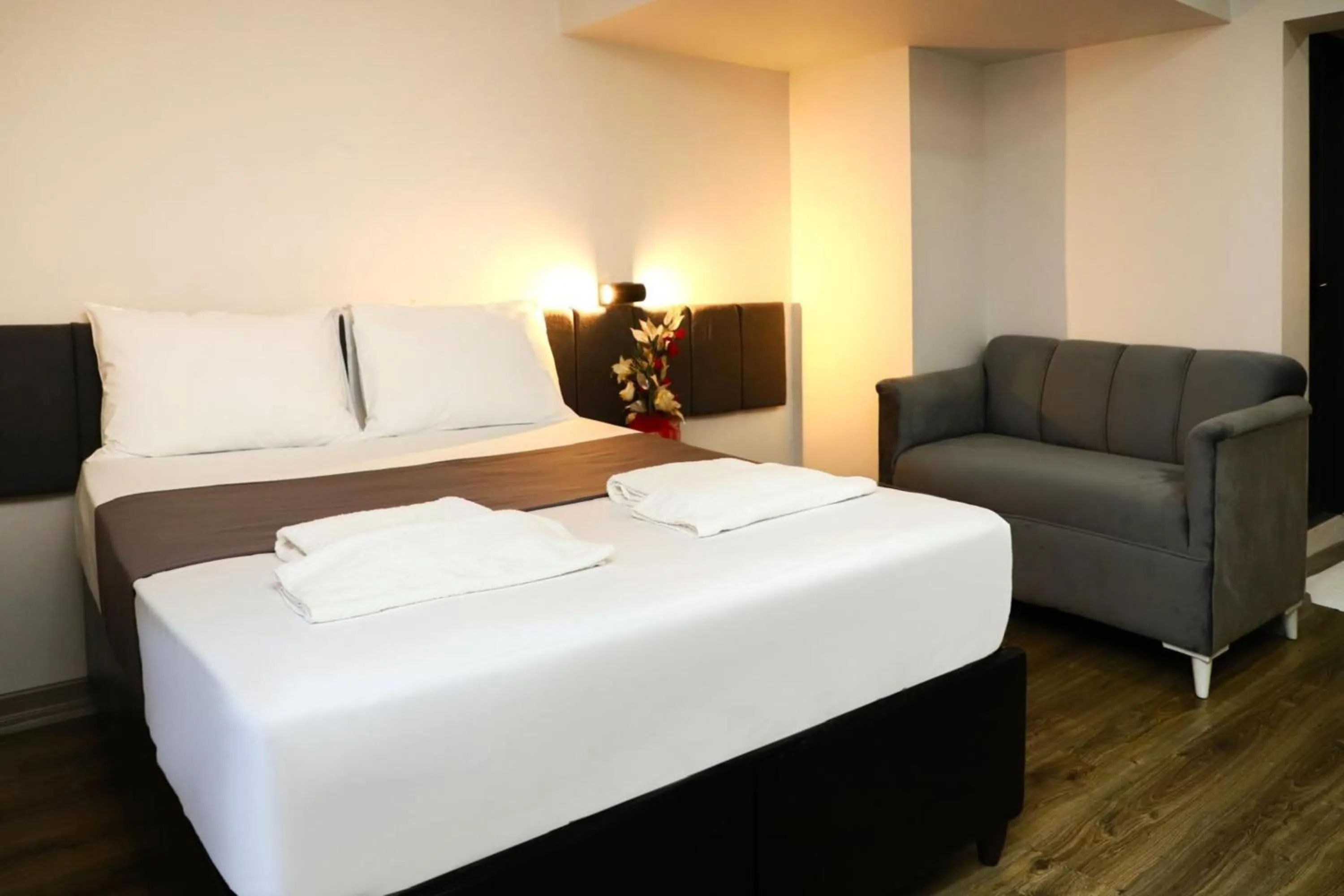 Photo of the whole room, Bed in Yıldız Moonlight Hotel Trabzon