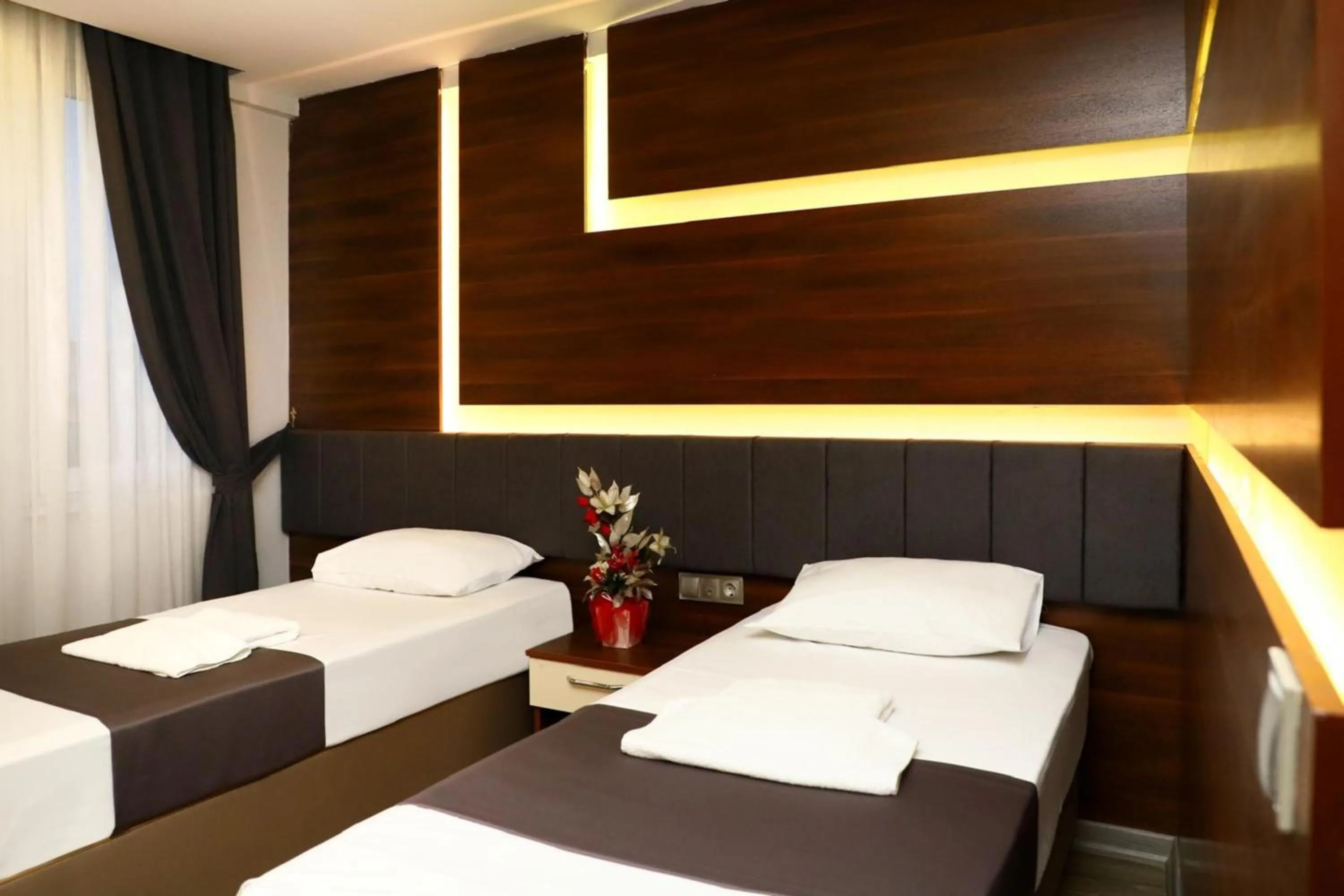 Photo of the whole room, Bed in Yıldız Moonlight Hotel Trabzon