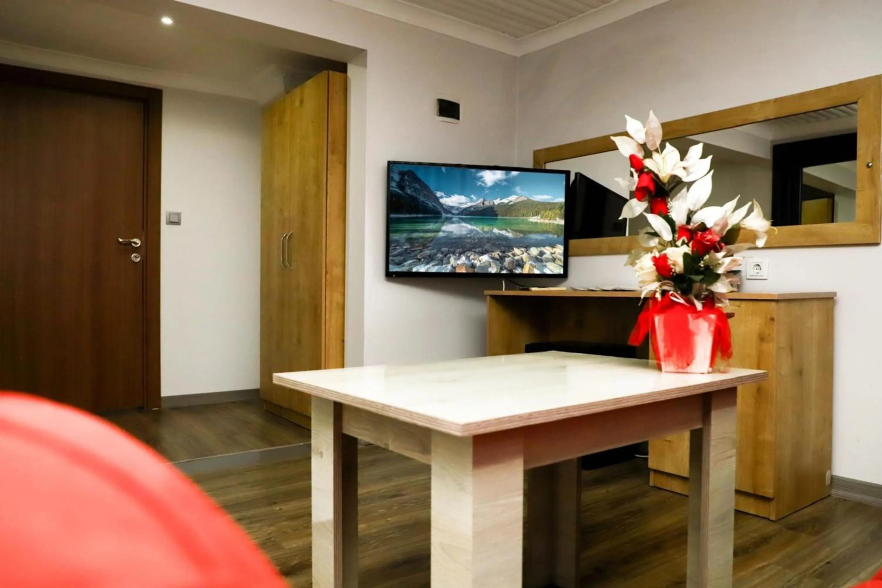 TV and multimedia in Yıldız Moonlight Hotel Trabzon
