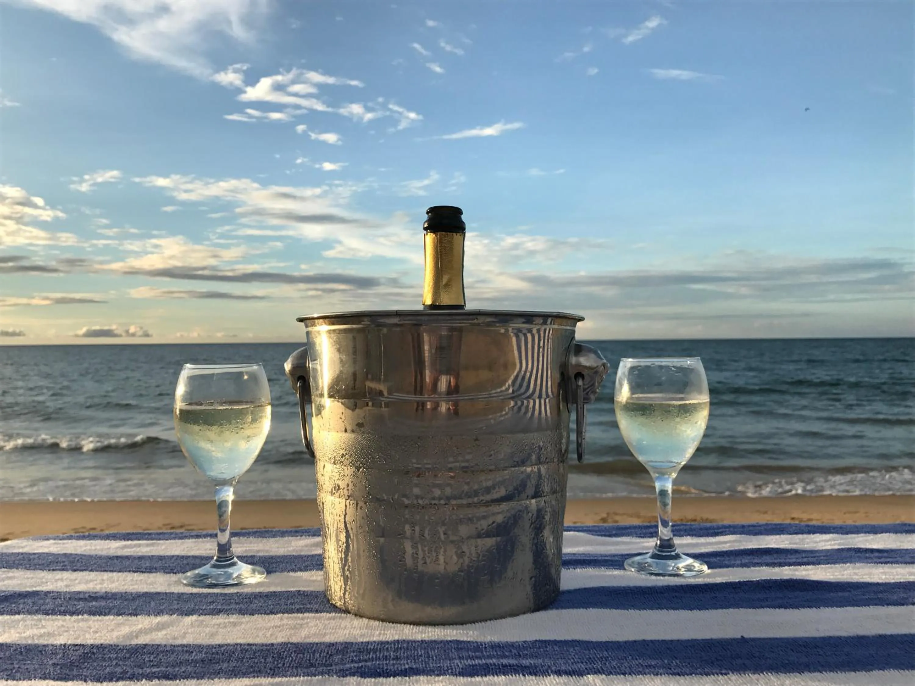 Food and drinks in Wellé Wadiya Beach Villa