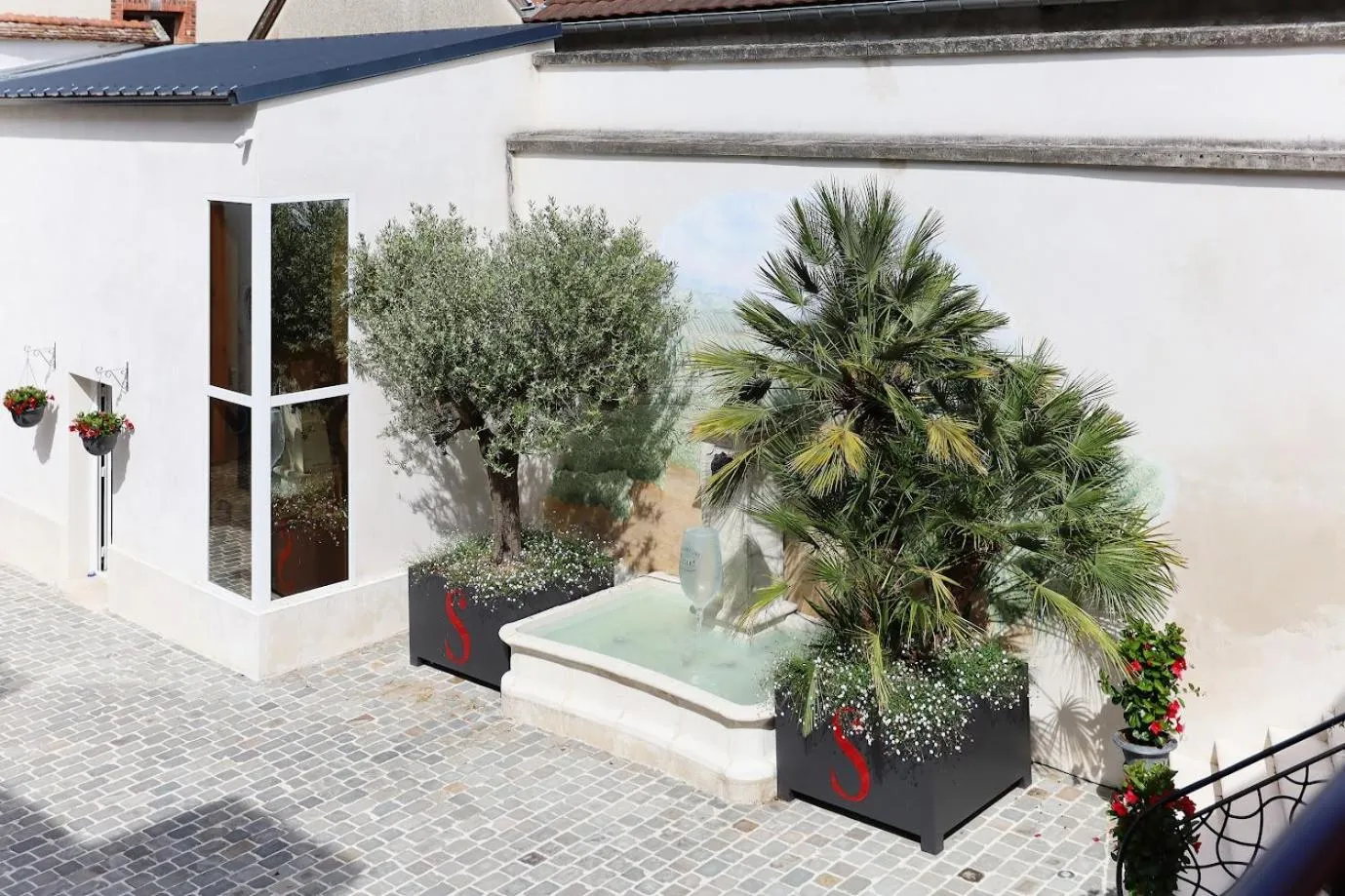 Balcony/Terrace in Champagne Domaine Sacret - AY