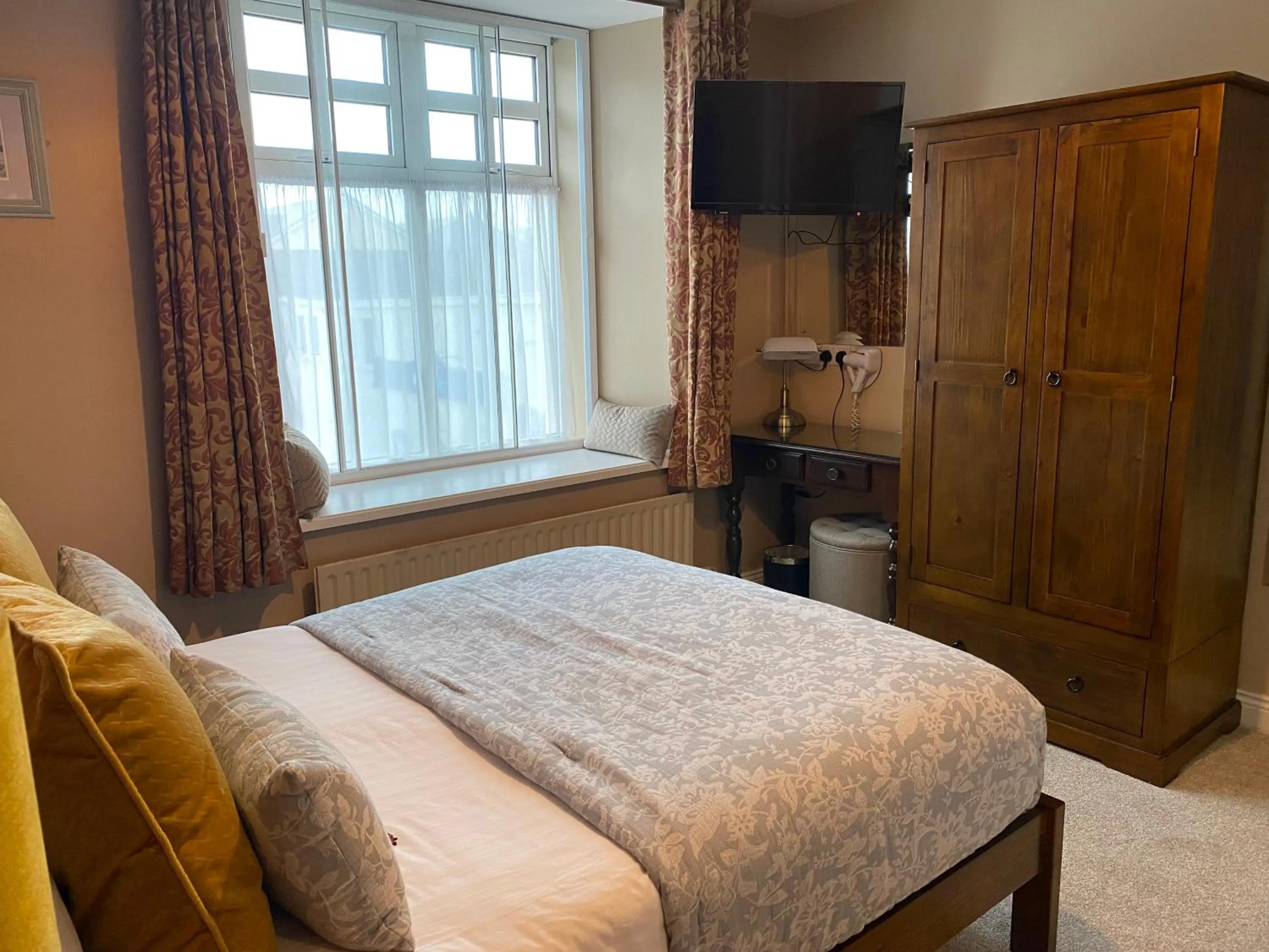 TV and multimedia in The Lantern Townhouse