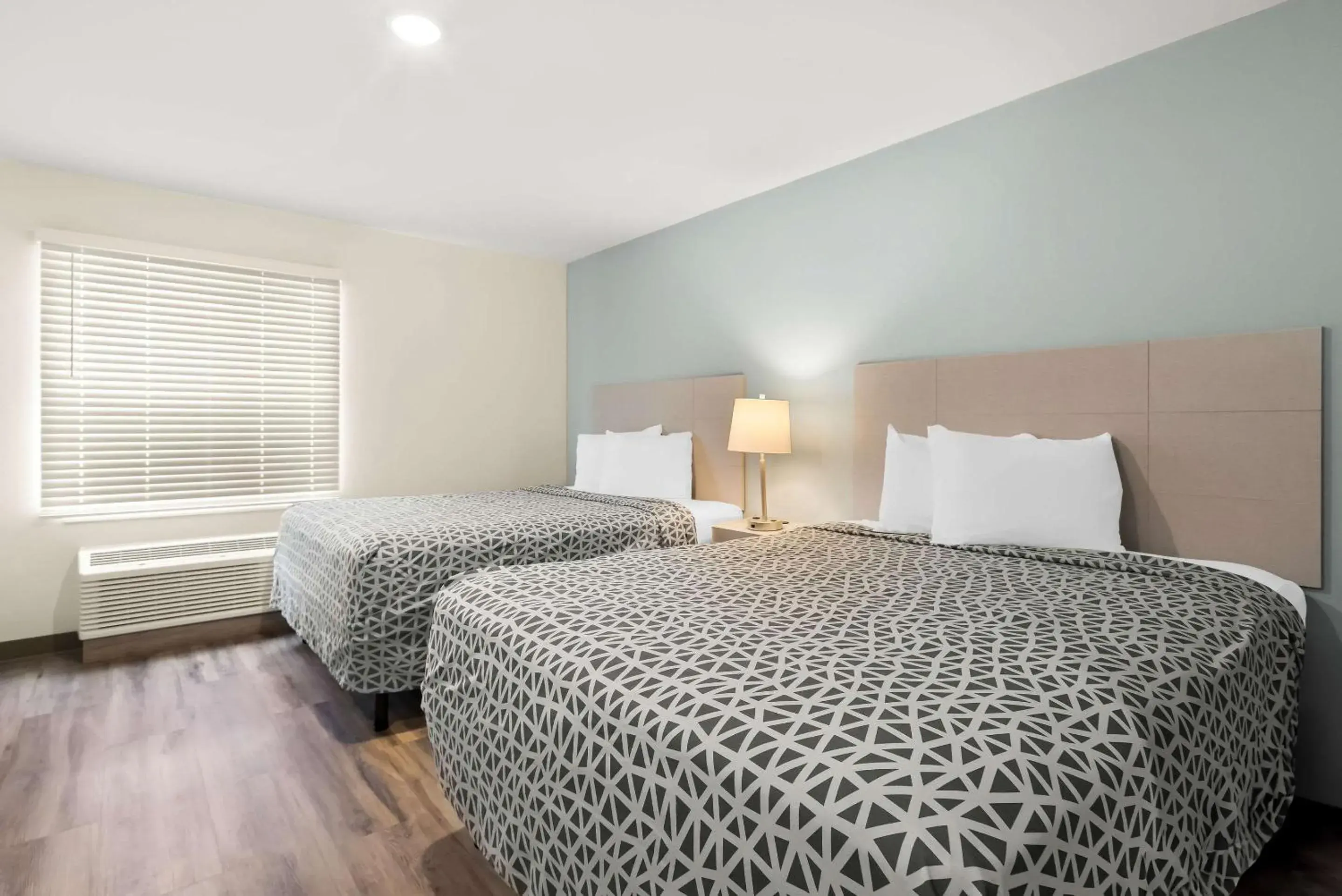 Queen Suite with Two Queen Beds and Tub - Disability Access/Non Smoking in WoodSpring Suites Savannah West Chatham Parkway Queen Suite with Two Queen Beds and Tub - Disability Access/Non Smoking in WoodSpring Suites Savannah West Chatham Parkway