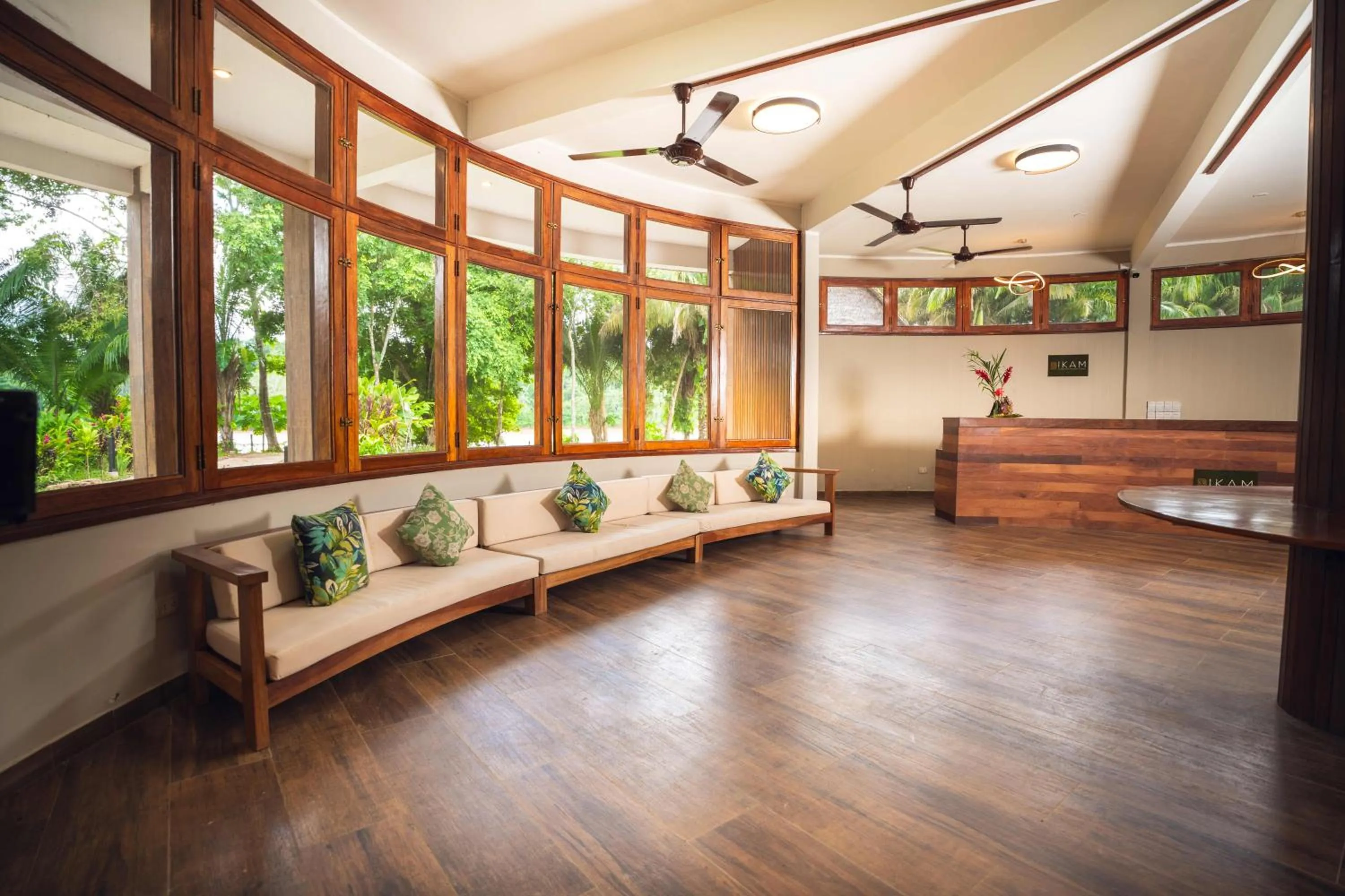 Lobby or reception in IKAM Riverview Amazon Lodge - Asociado Casa Andina