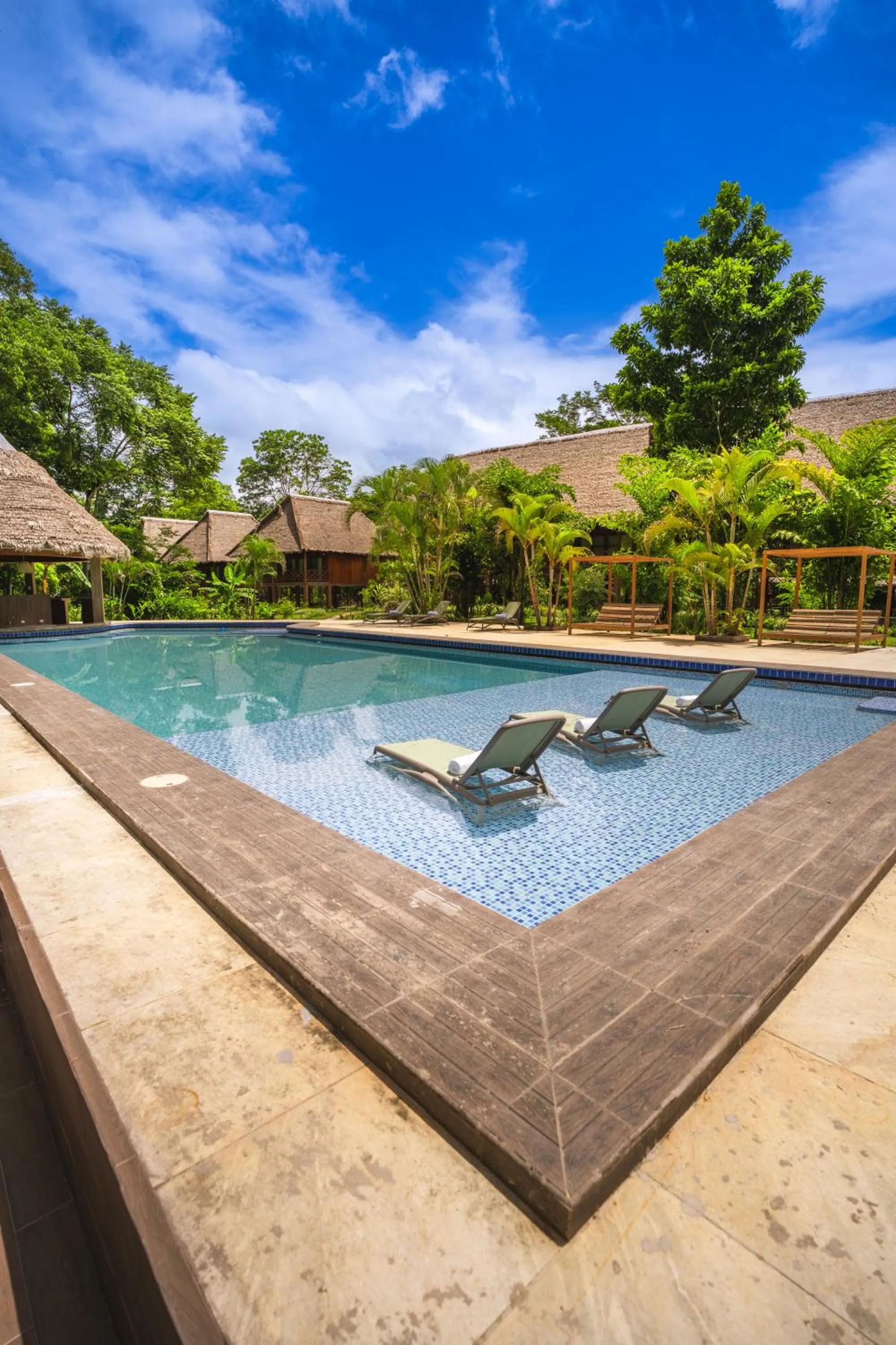 Swimming pool in IKAM Riverview Amazon Lodge - Asociado Casa Andina