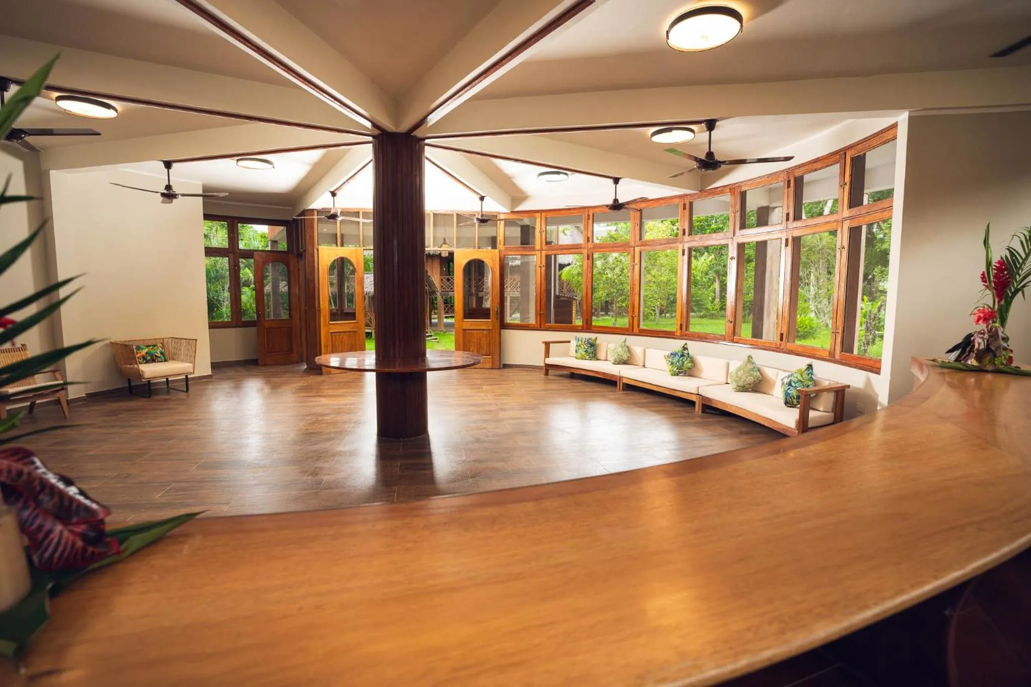 Lobby or reception in IKAM Riverview Amazon Lodge - Asociado Casa Andina