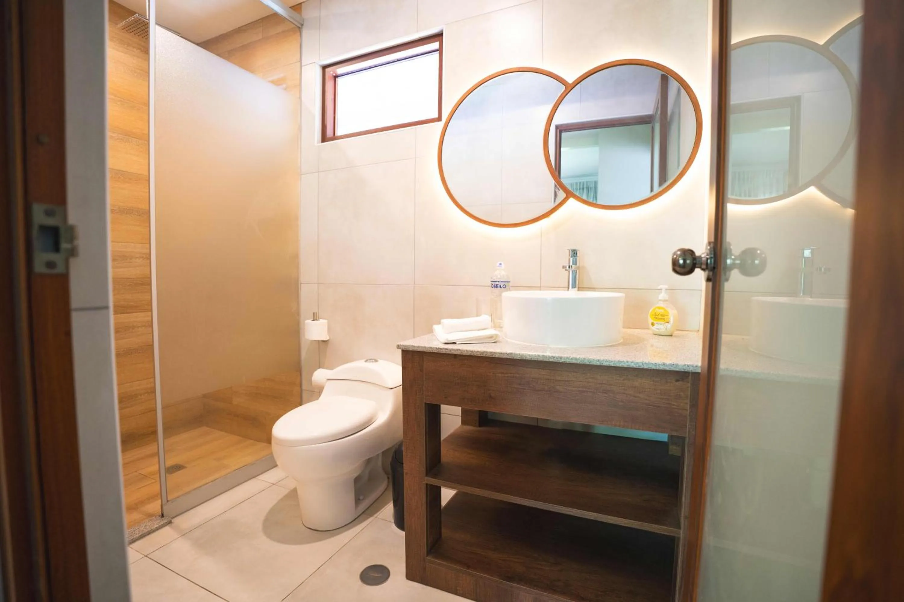 Bathroom in IKAM Riverview Amazon Lodge - Asociado Casa Andina