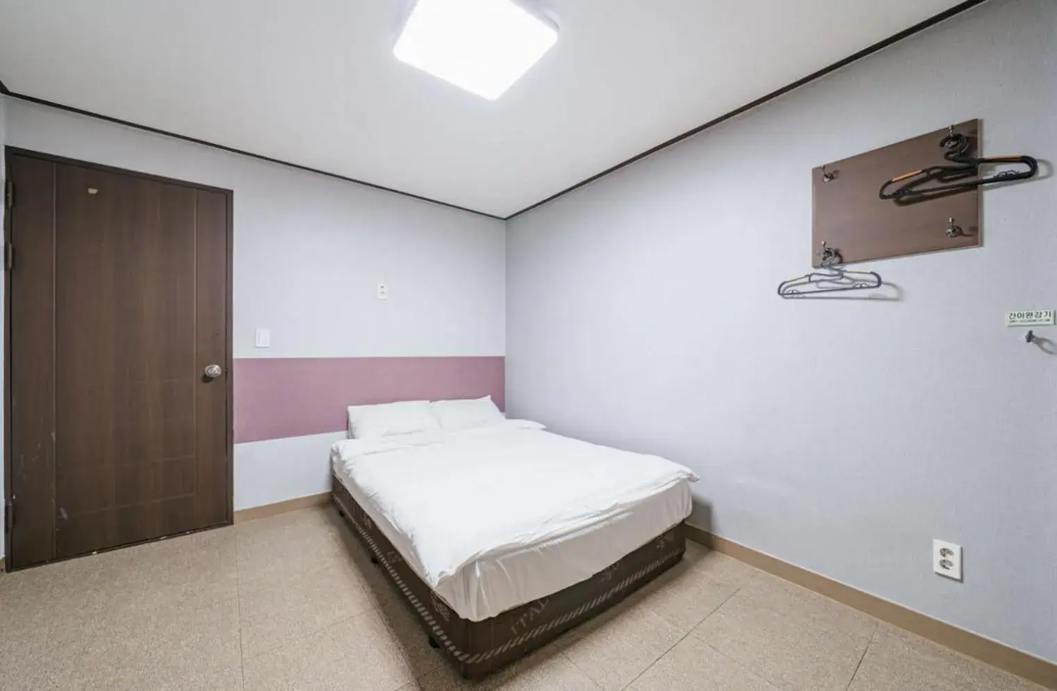 Bed in Manhattan Hotel Bed in Manhattan Hotel