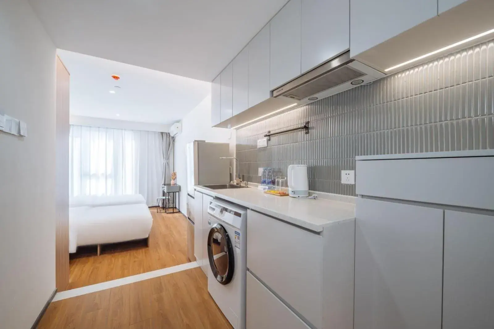 Deluxe Twin Room in Ketangjian Hotel -Shanghai Railway Station Baoshan Road Subway Station Deluxe Twin Room in Ketangjian Hotel -Shanghai Railway Station Baoshan Road Subway Station