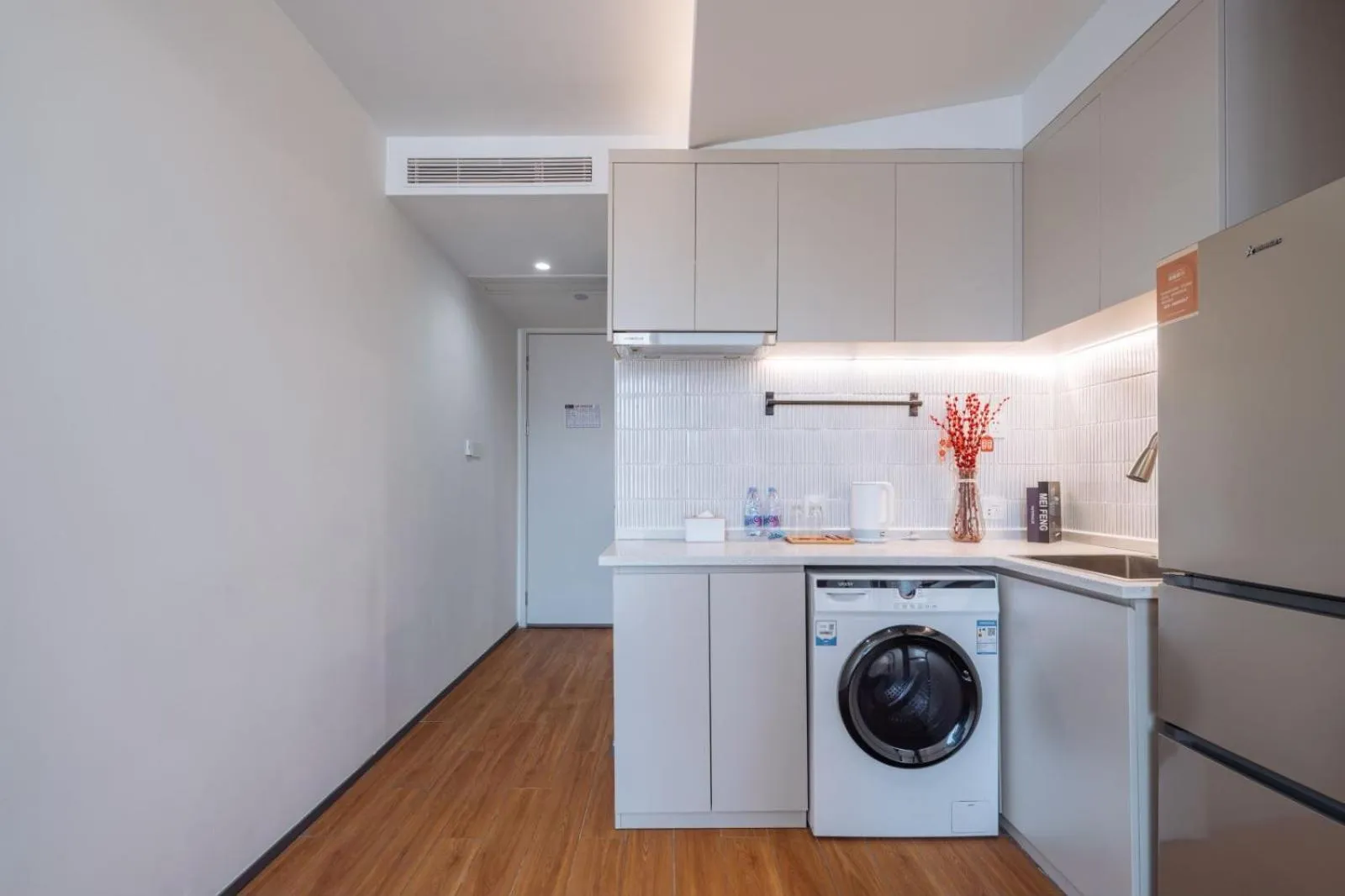 Coffee/tea facilities in Ketangxuan Hotel -Shanghai Railway Station Baoshan Road Subway Station