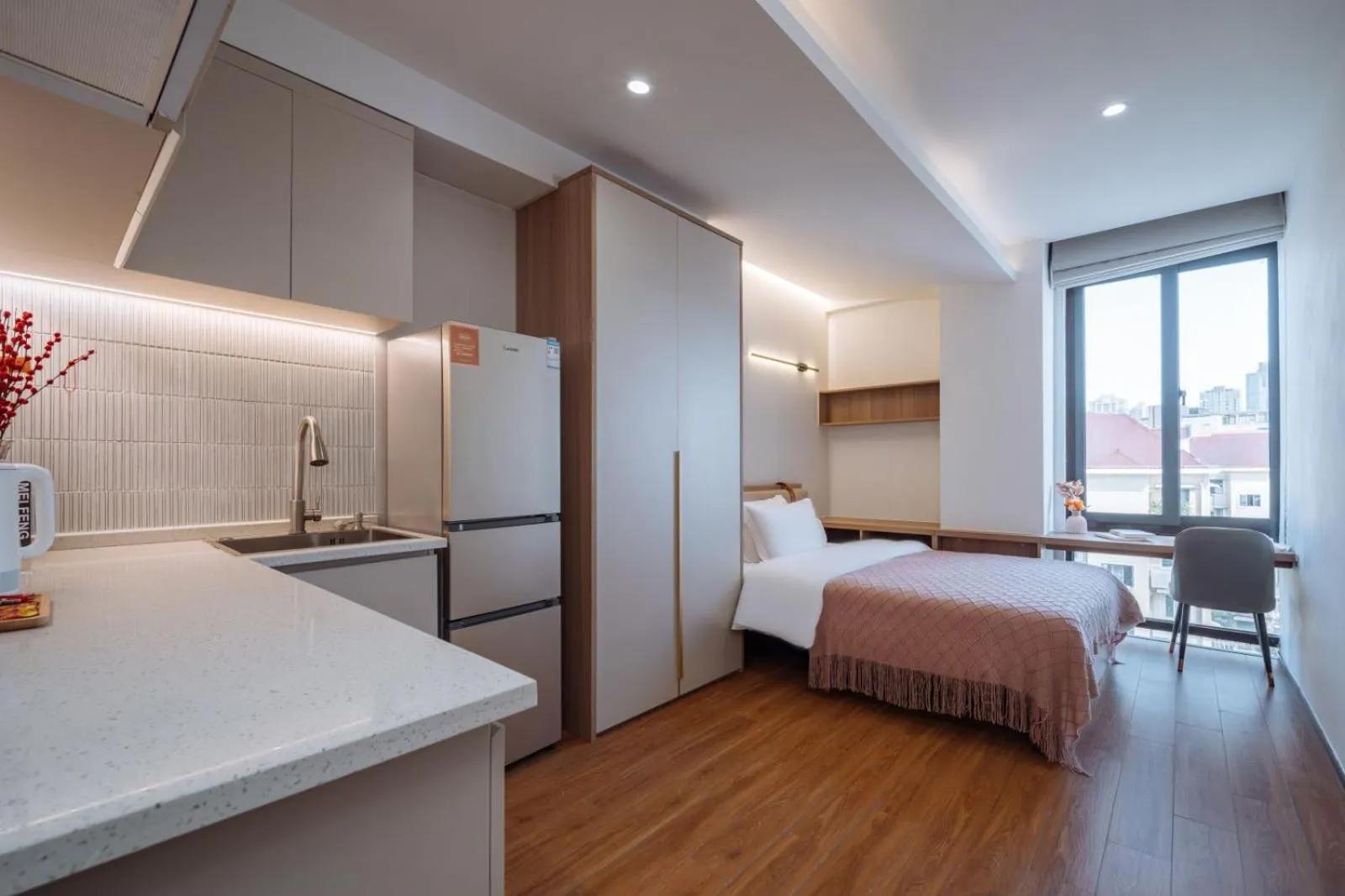 Bedroom, Bed in Ketangxuan Hotel -Shanghai Railway Station Baoshan Road Subway Station