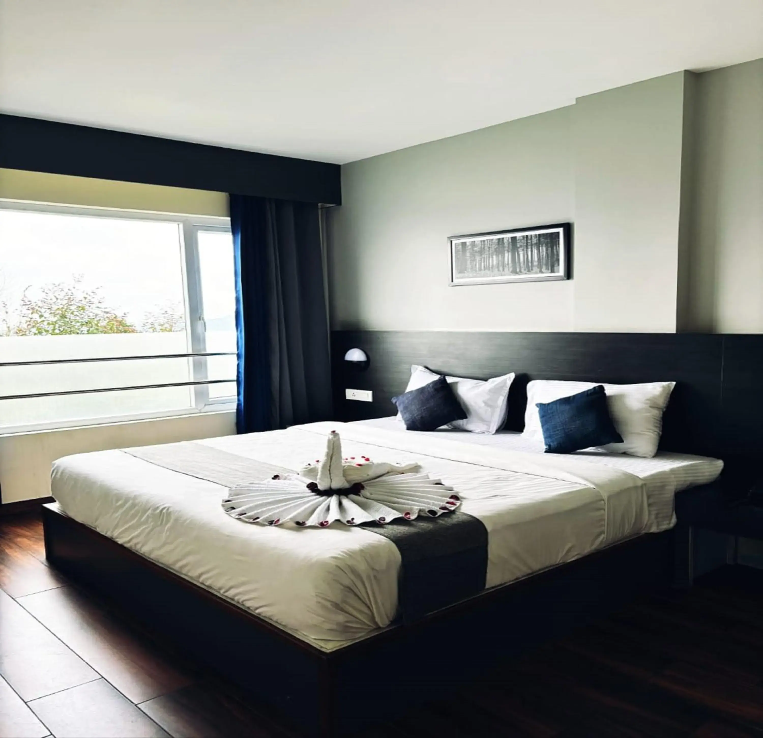 Bedroom in Mist View Bedroom in Mist View