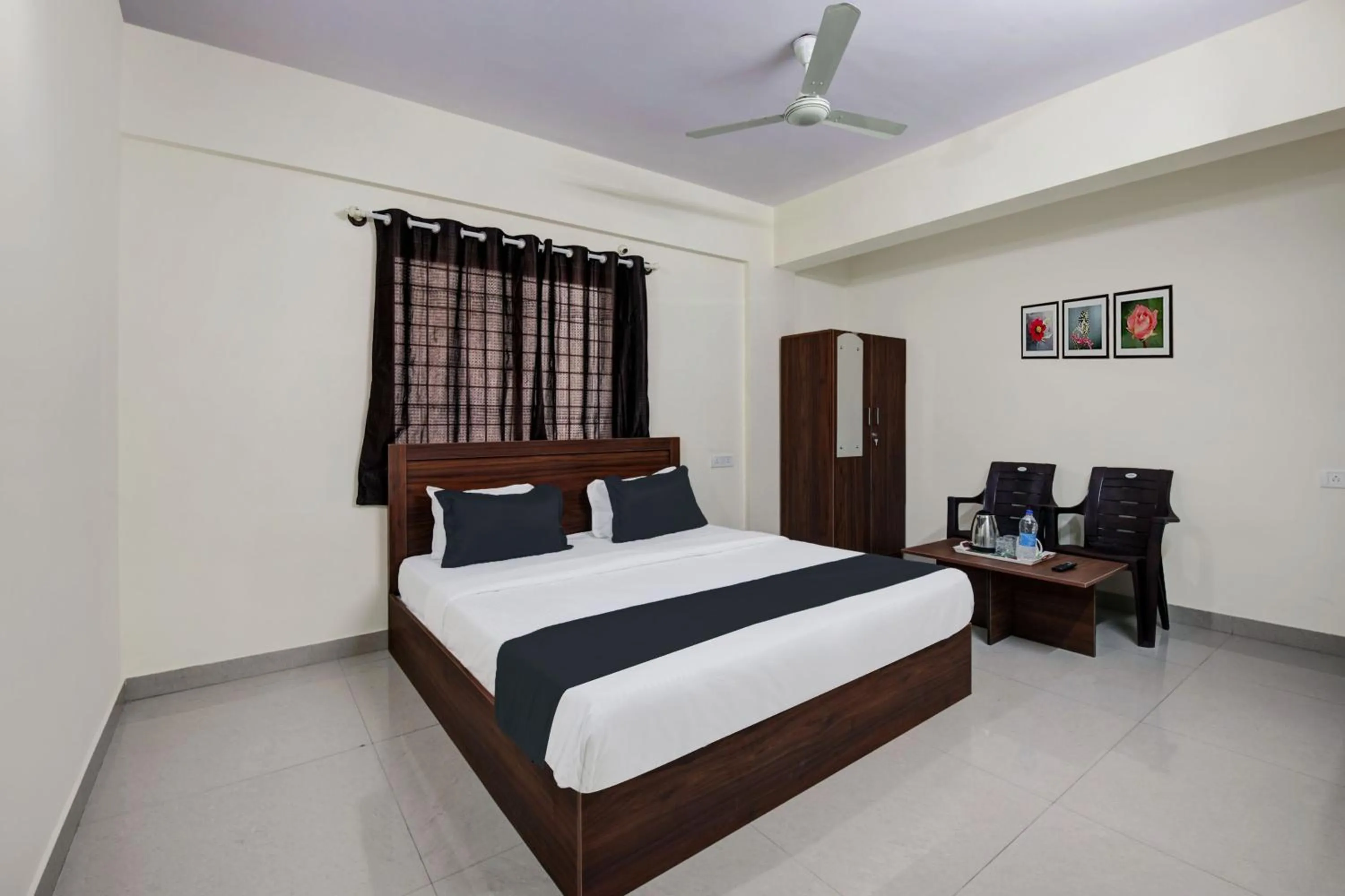 Bedroom, Bed in Hotel O KPC Comfort