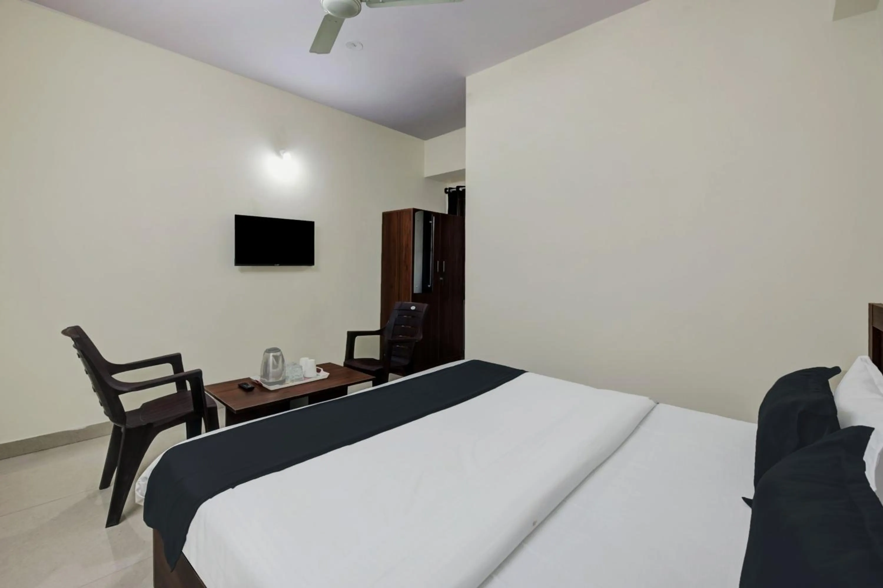 Bedroom, Bed in Hotel O KPC Comfort