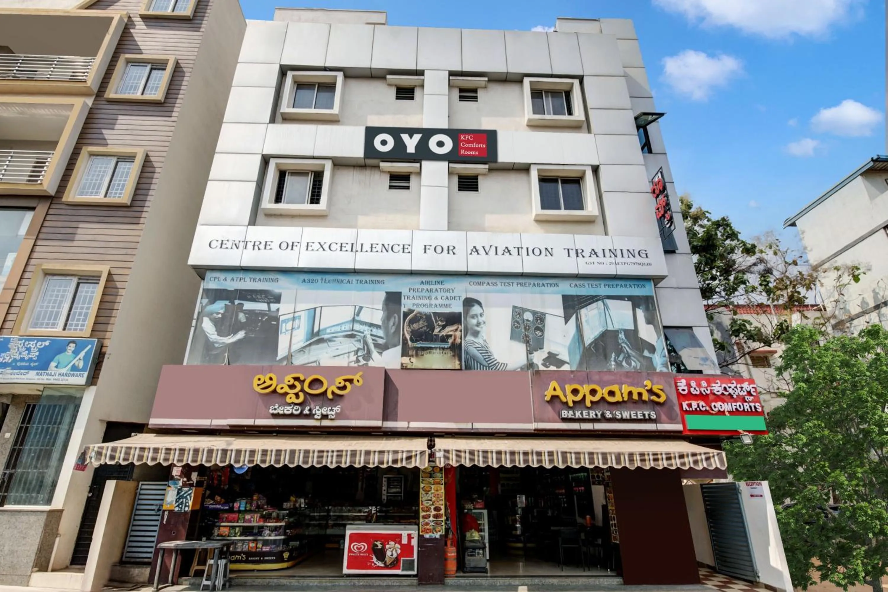 Facade/entrance in Hotel O KPC Comfort