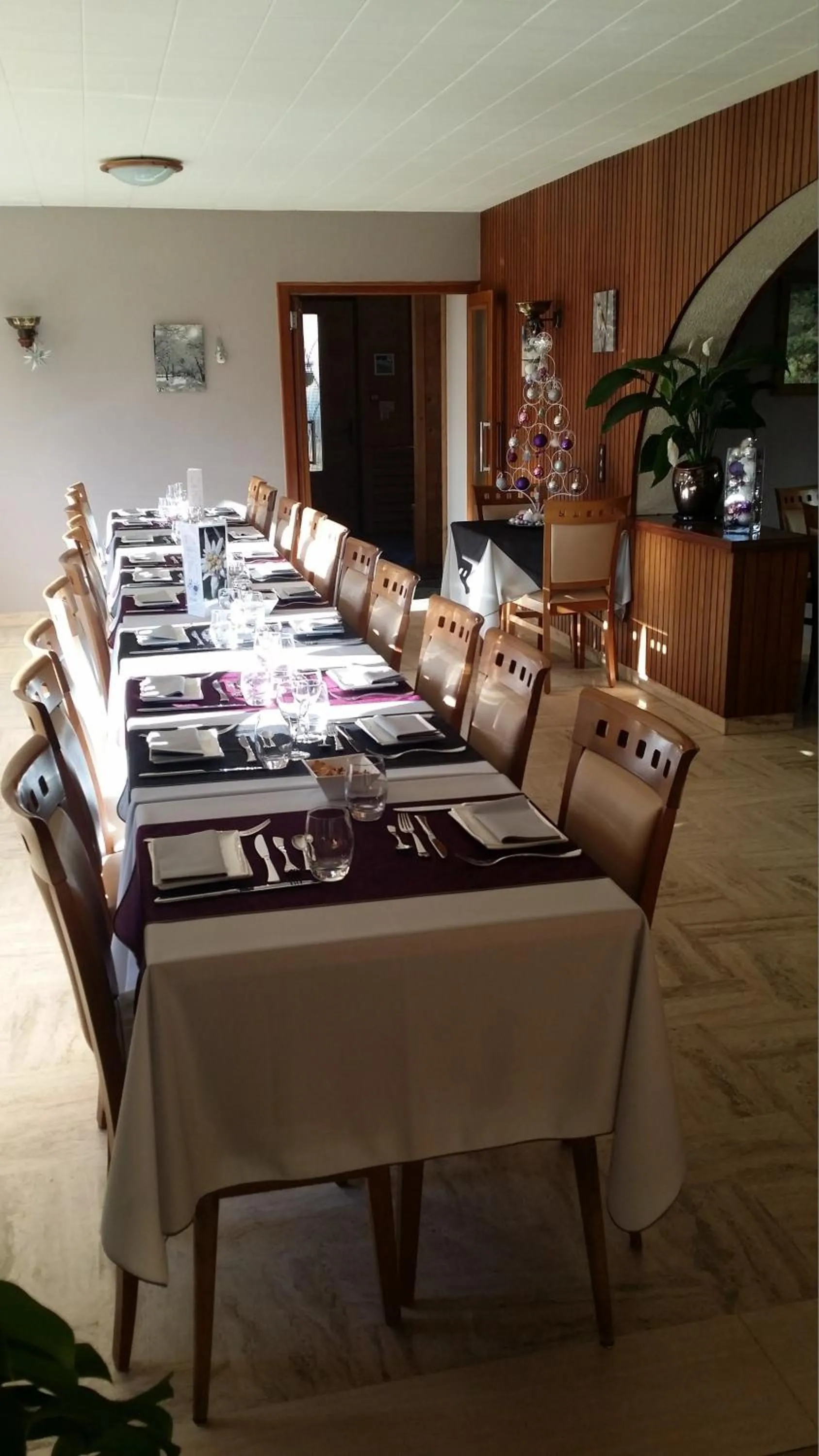 Restaurant/places to eat in Hôtel Flor'Alpes