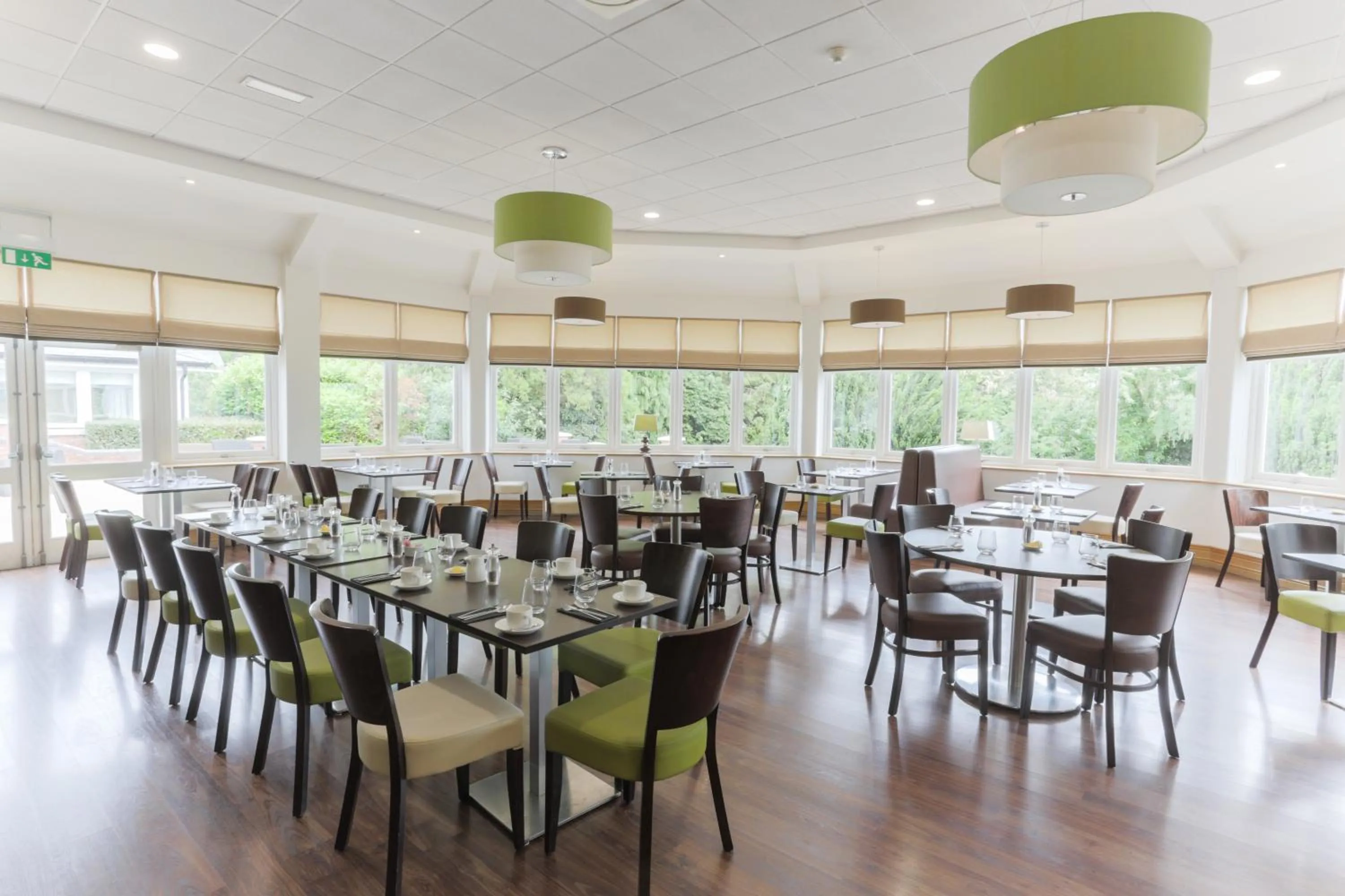 Restaurant/places to eat in Ardencote