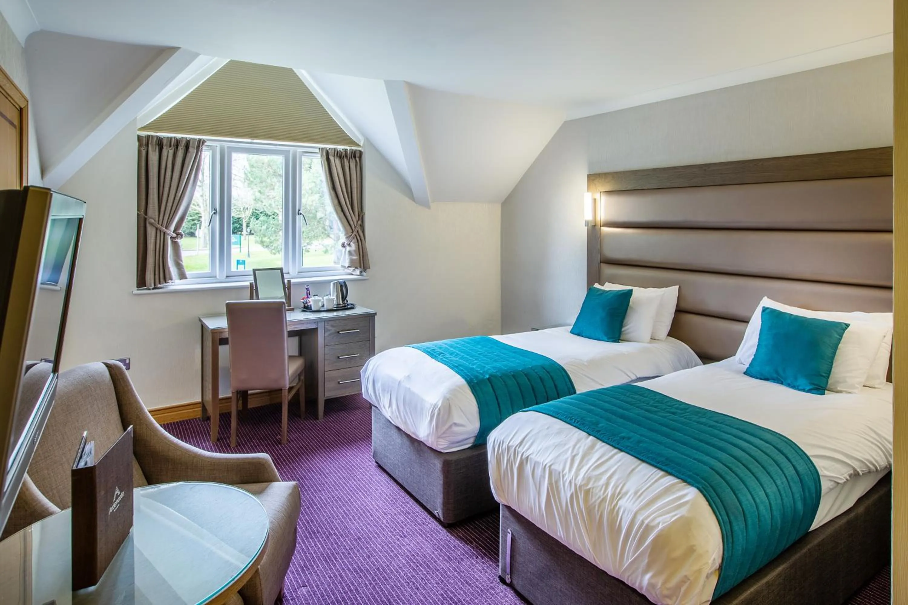 Bedroom, Bed in Ardencote