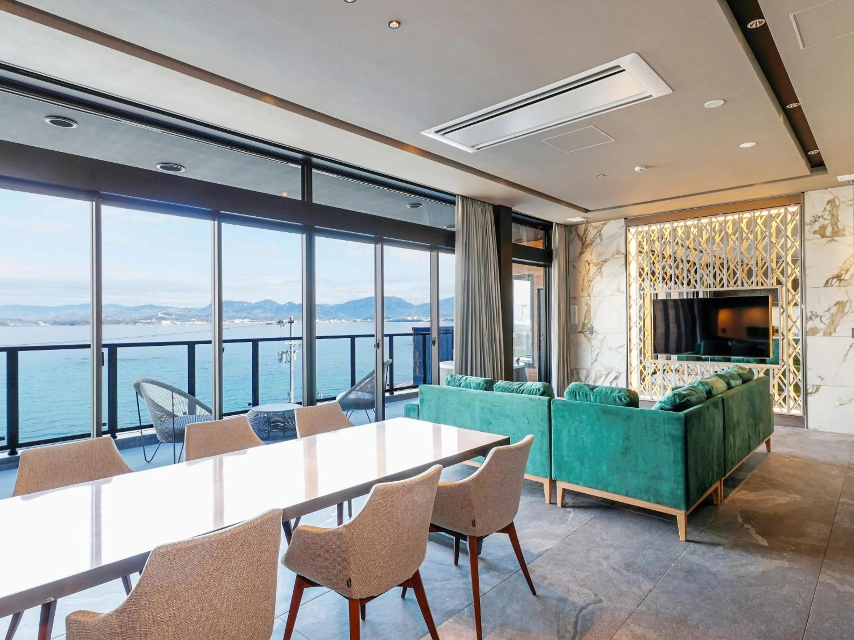 Living room in FIVE SPRING RESORT THE SHIRAHAMA