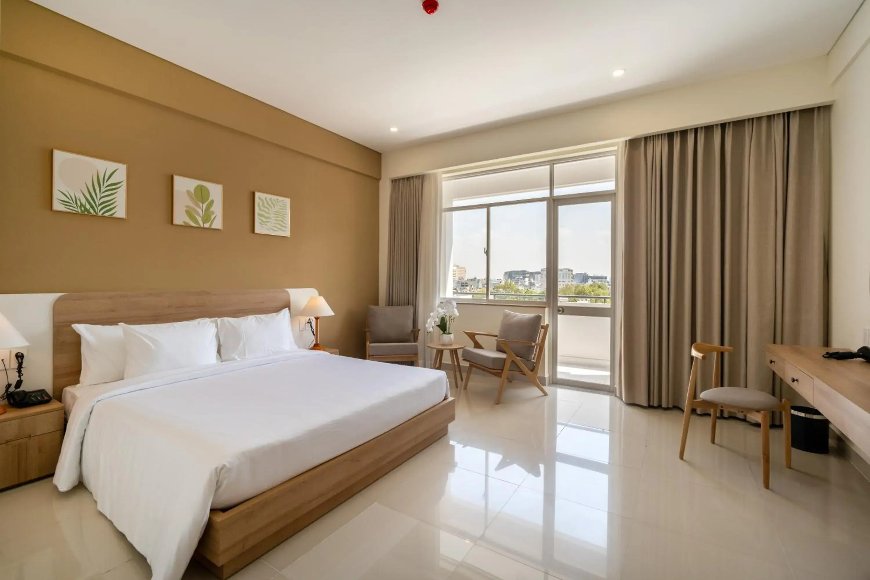 View (from property/room), Bed in The HUB Hotel - Airport View (from property/room), Bed in The HUB Hotel - Airport