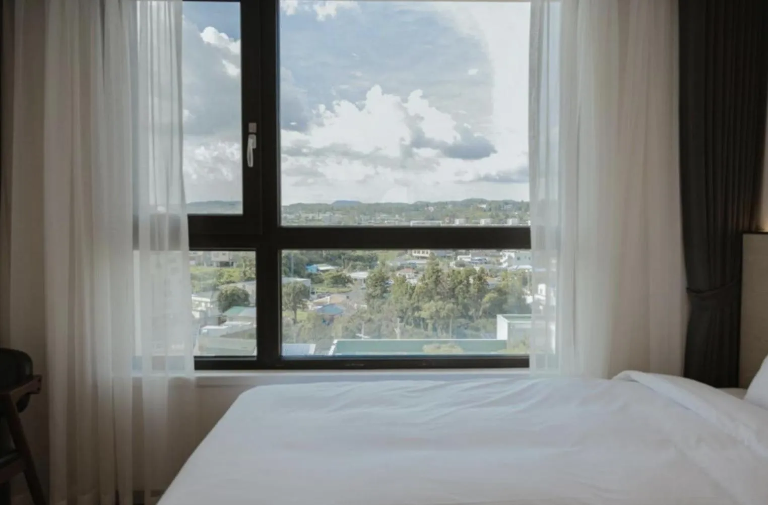 Bed in Lemain Hotel Seogwipo