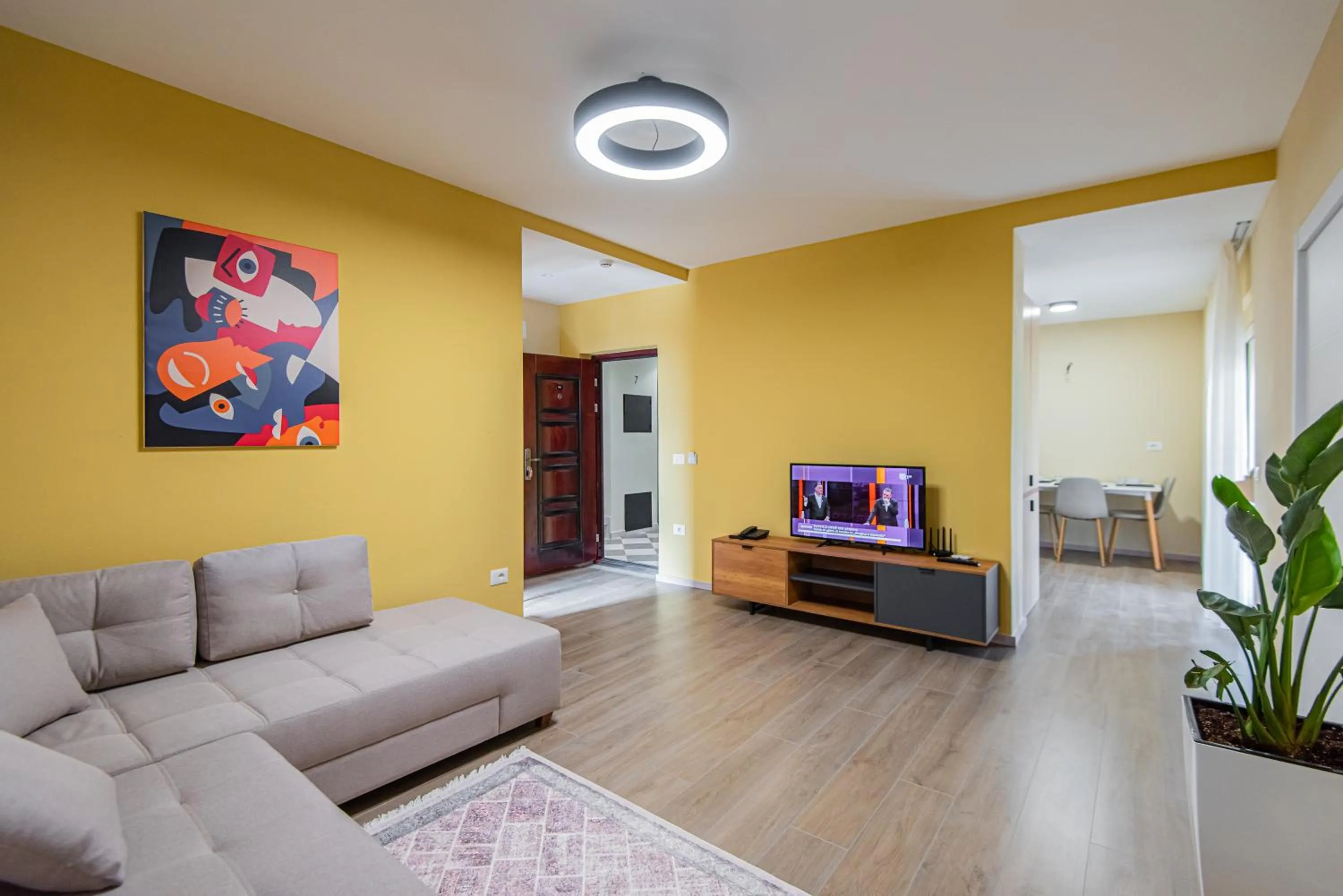 ApartHotel EDA