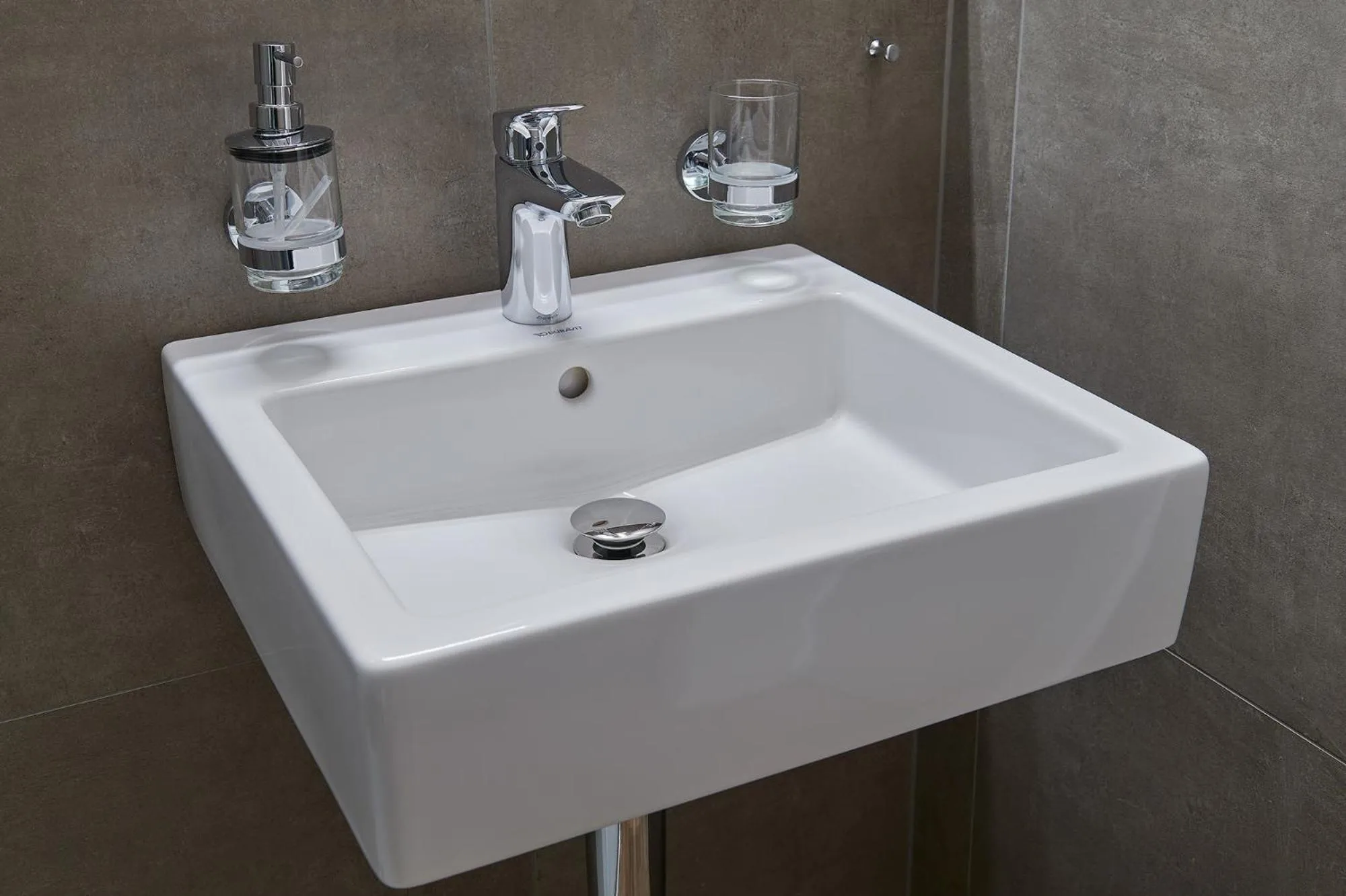 Bathroom in Hotel Jäger Jeuss - Murten - Self-Check-in