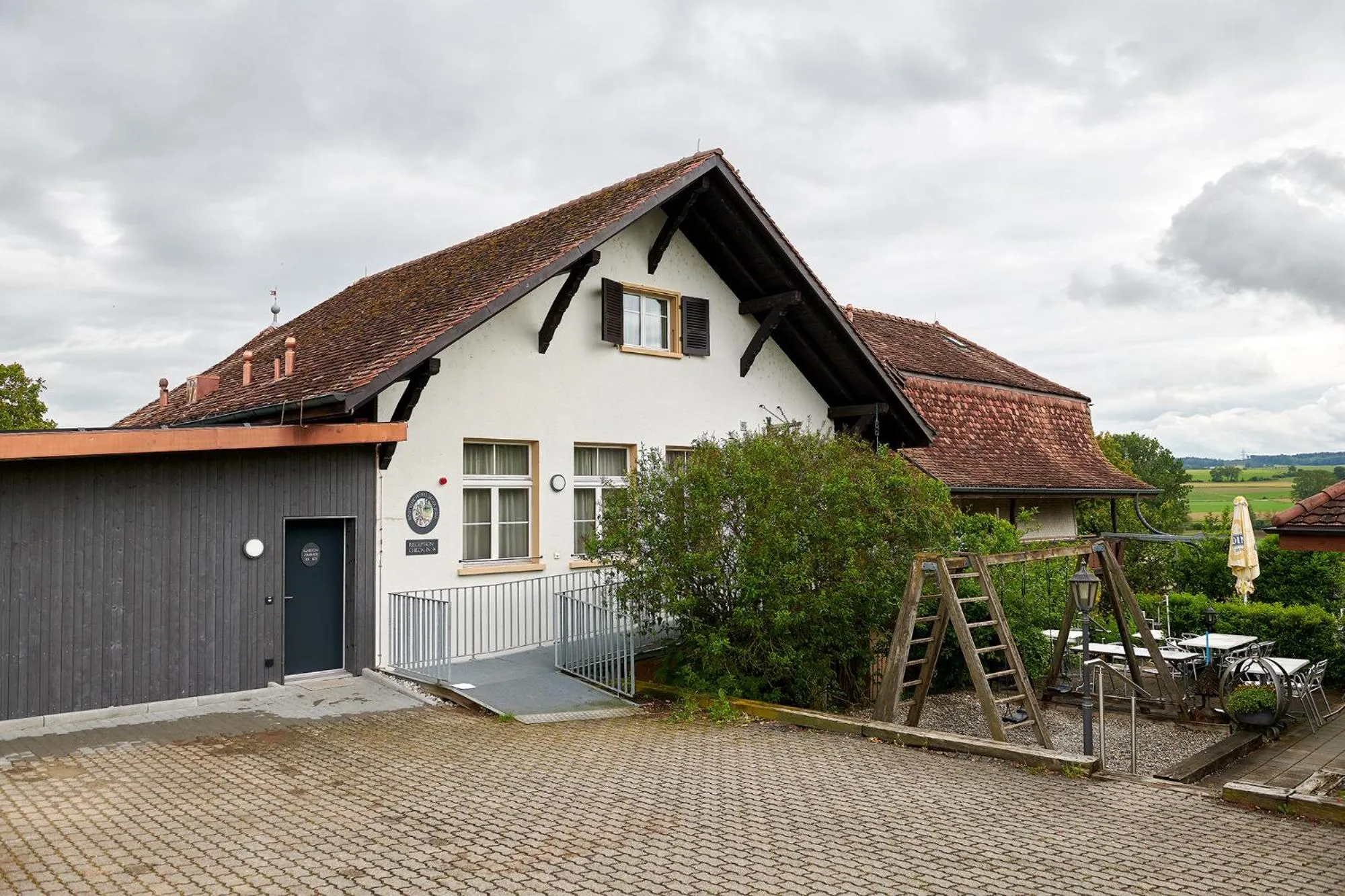 Property building in Hotel Jäger Jeuss - Murten - Self-Check-in