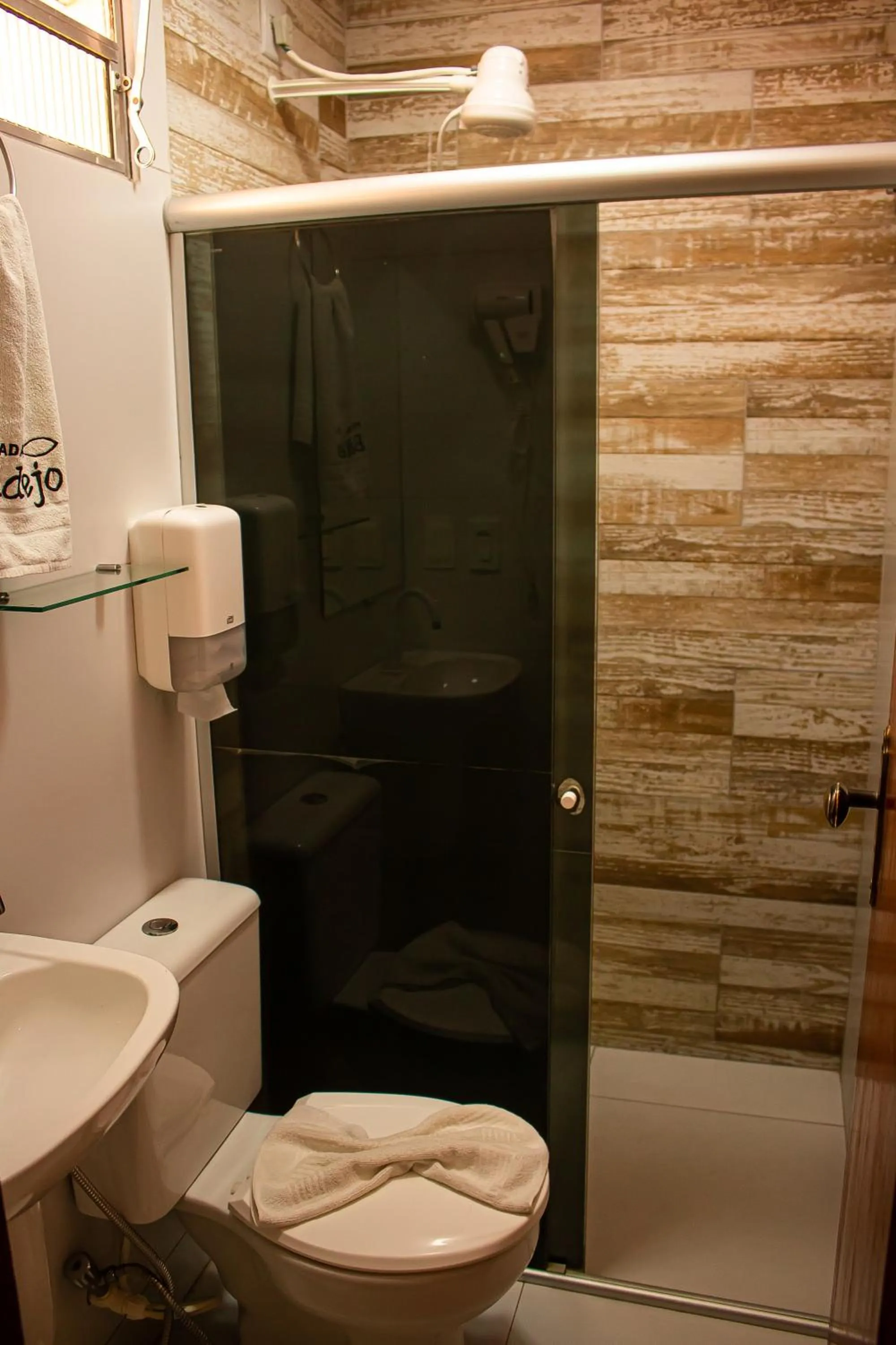 Bathroom in Pousada Badejo