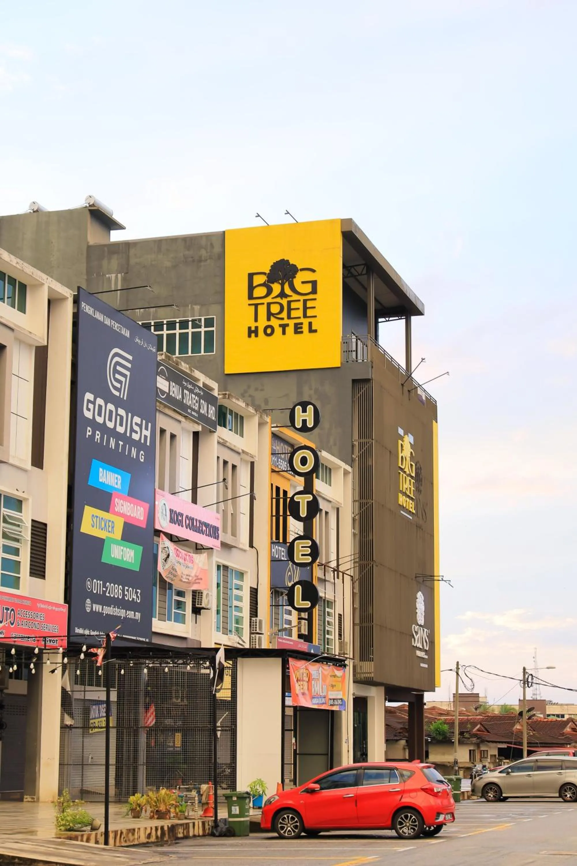 Property building in BIG TREE HOTEL