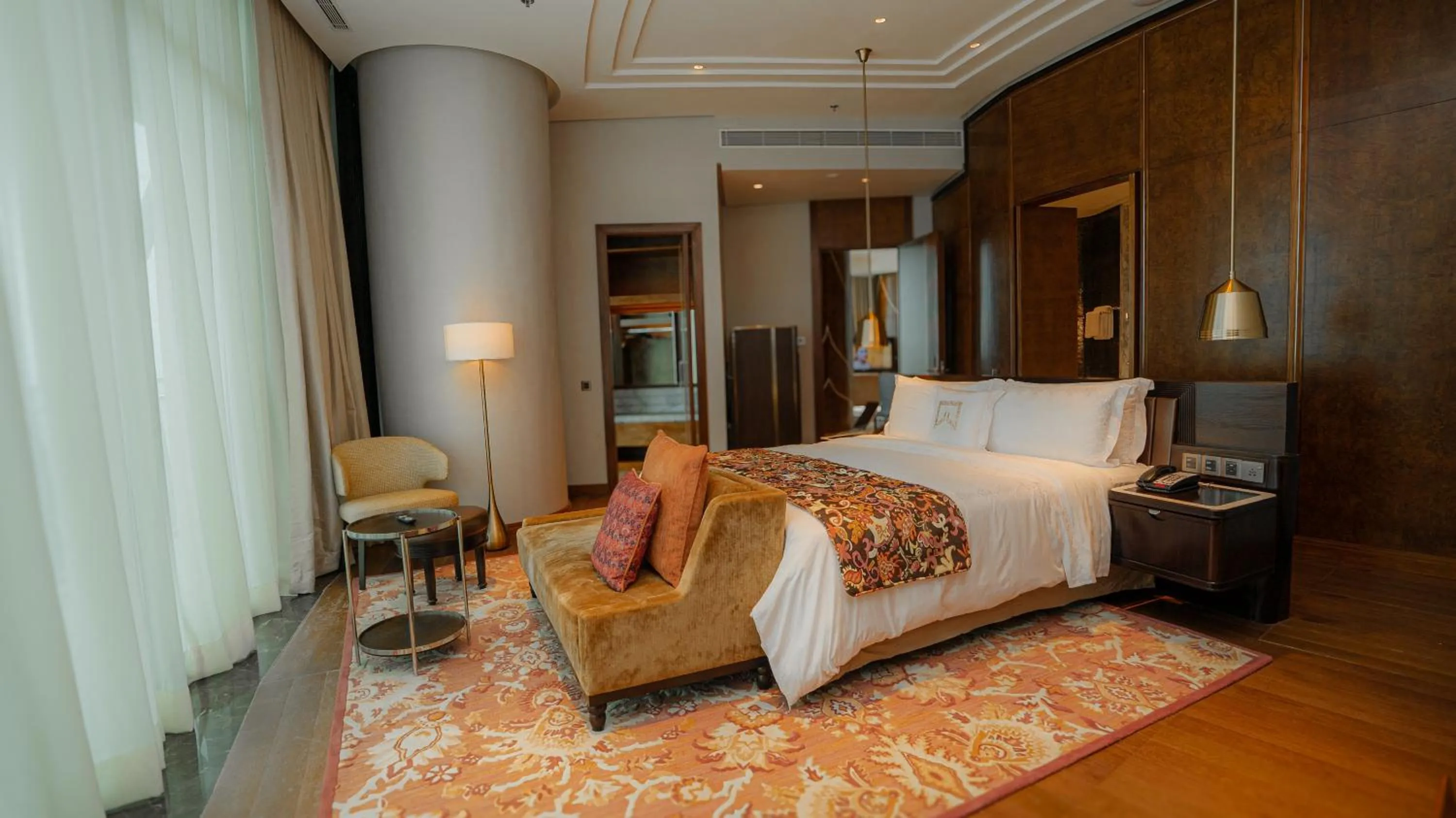 Bed in ITC Ratnadipa, a Luxury Collection Hotel, Colombo