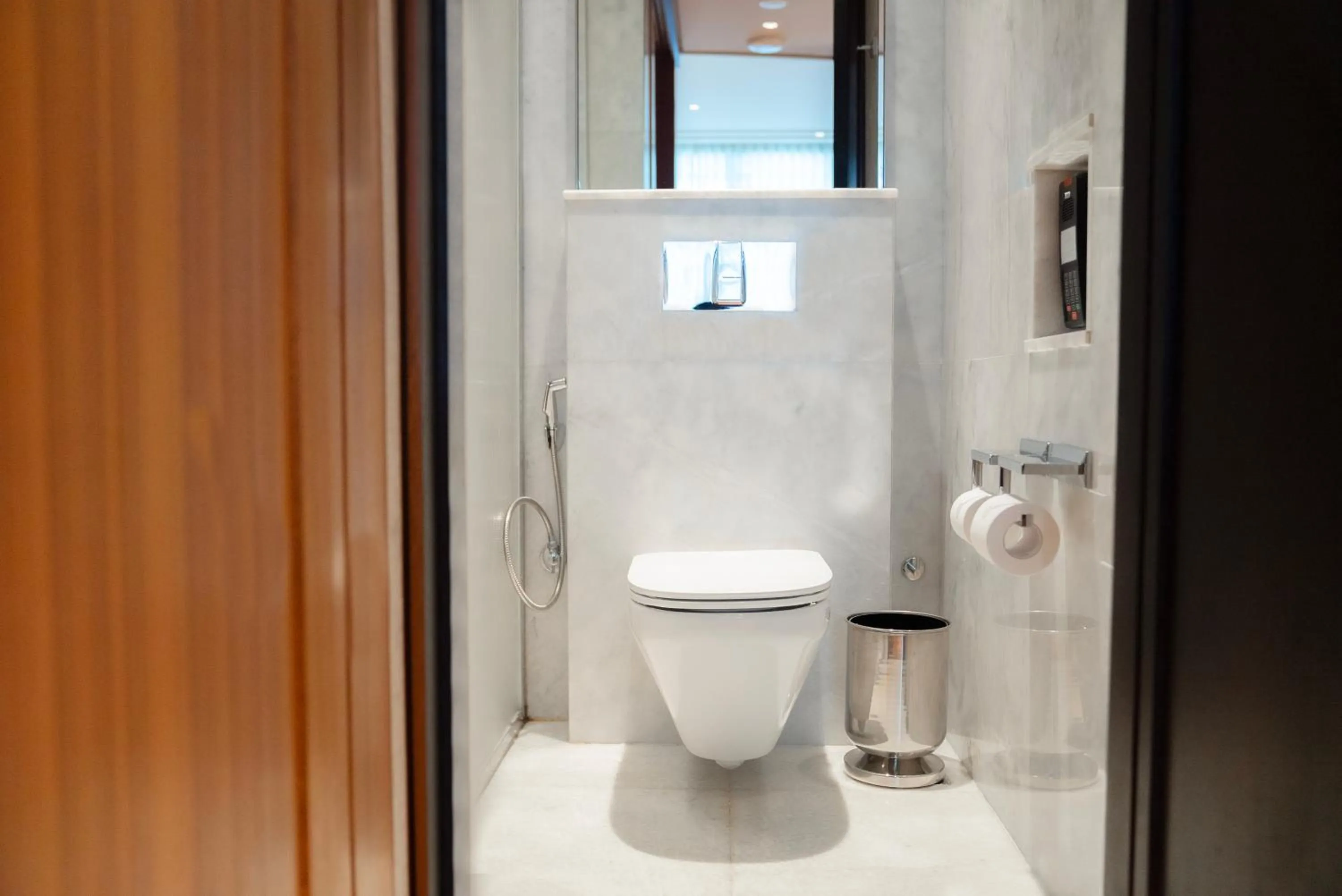 Toilet in ITC Ratnadipa, a Luxury Collection Hotel, Colombo