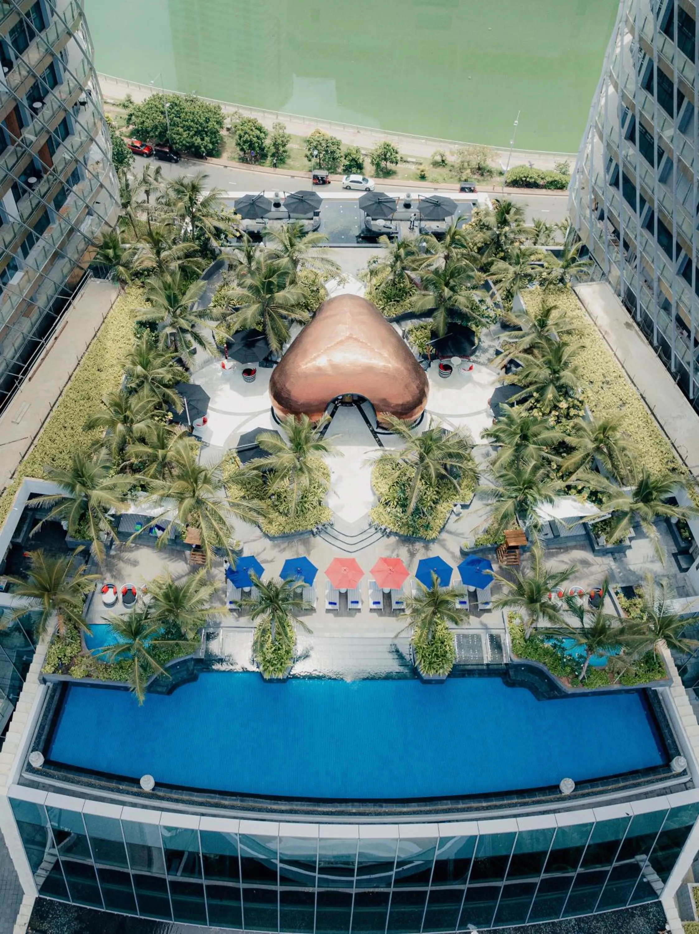 Pool view in ITC Ratnadipa, a Luxury Collection Hotel, Colombo