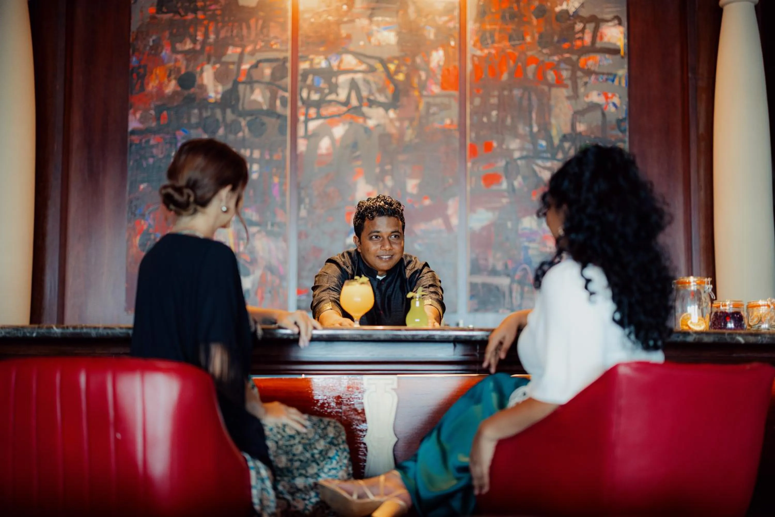 Restaurant/places to eat in ITC Ratnadipa, a Luxury Collection Hotel, Colombo