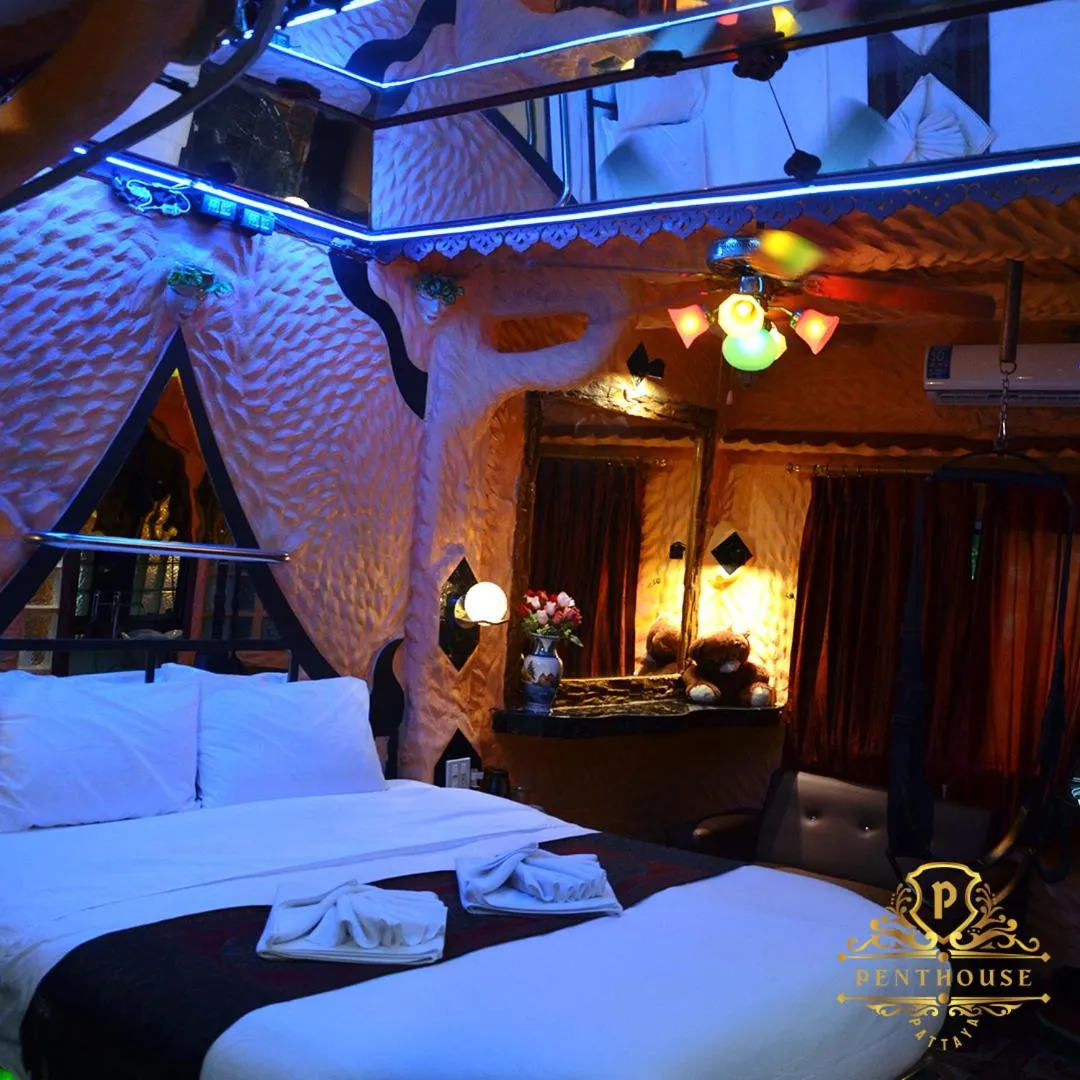 Bed in PENTHOUSE PATTAYA