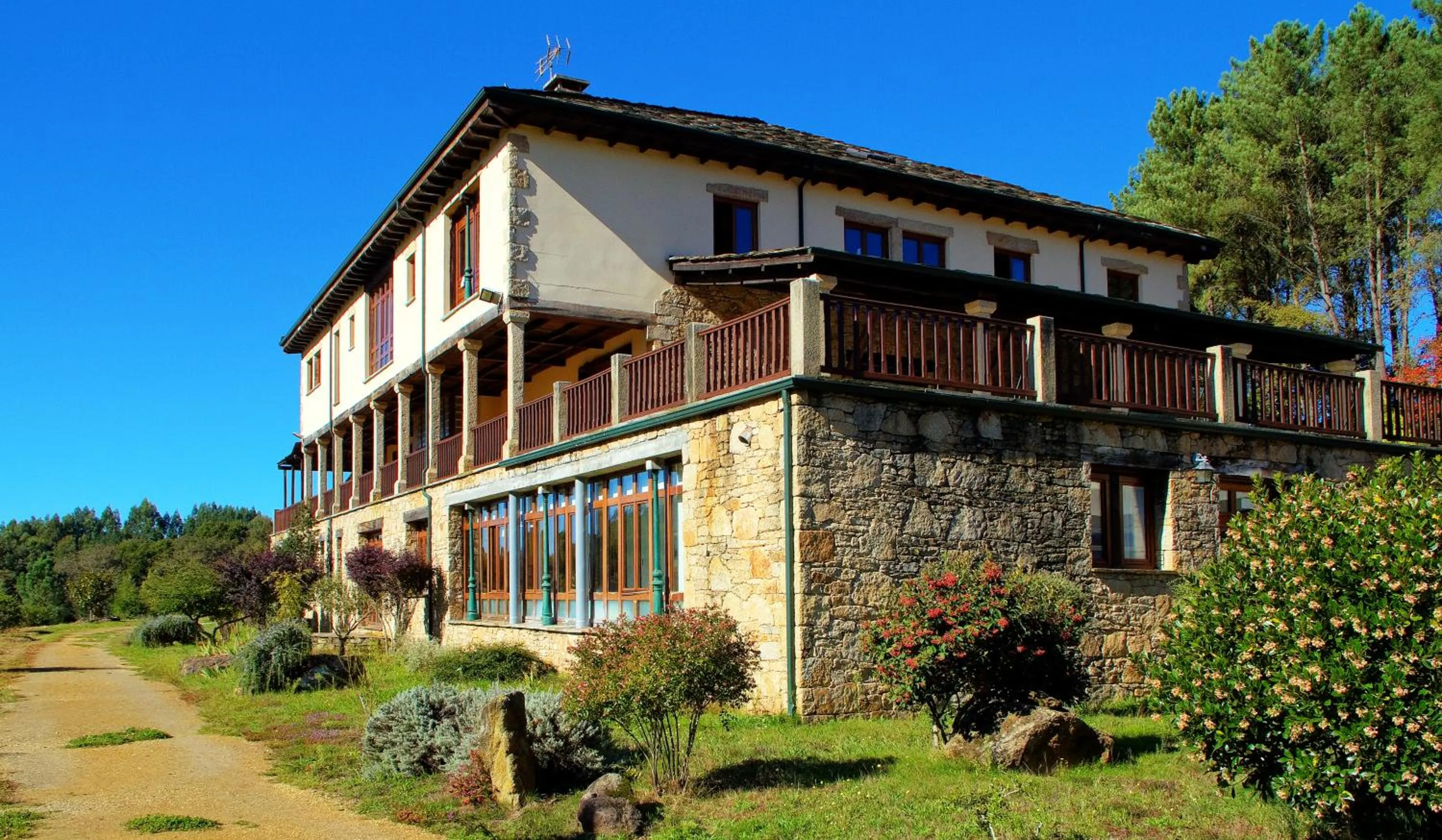 Property building in Hotel Balneario Río Pambre