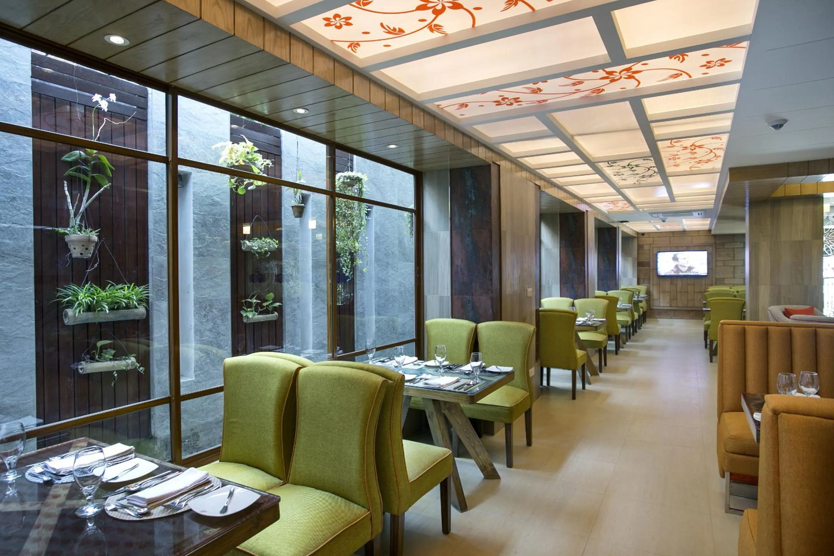 Restaurant/places to eat in Ascott Palace Dhaka