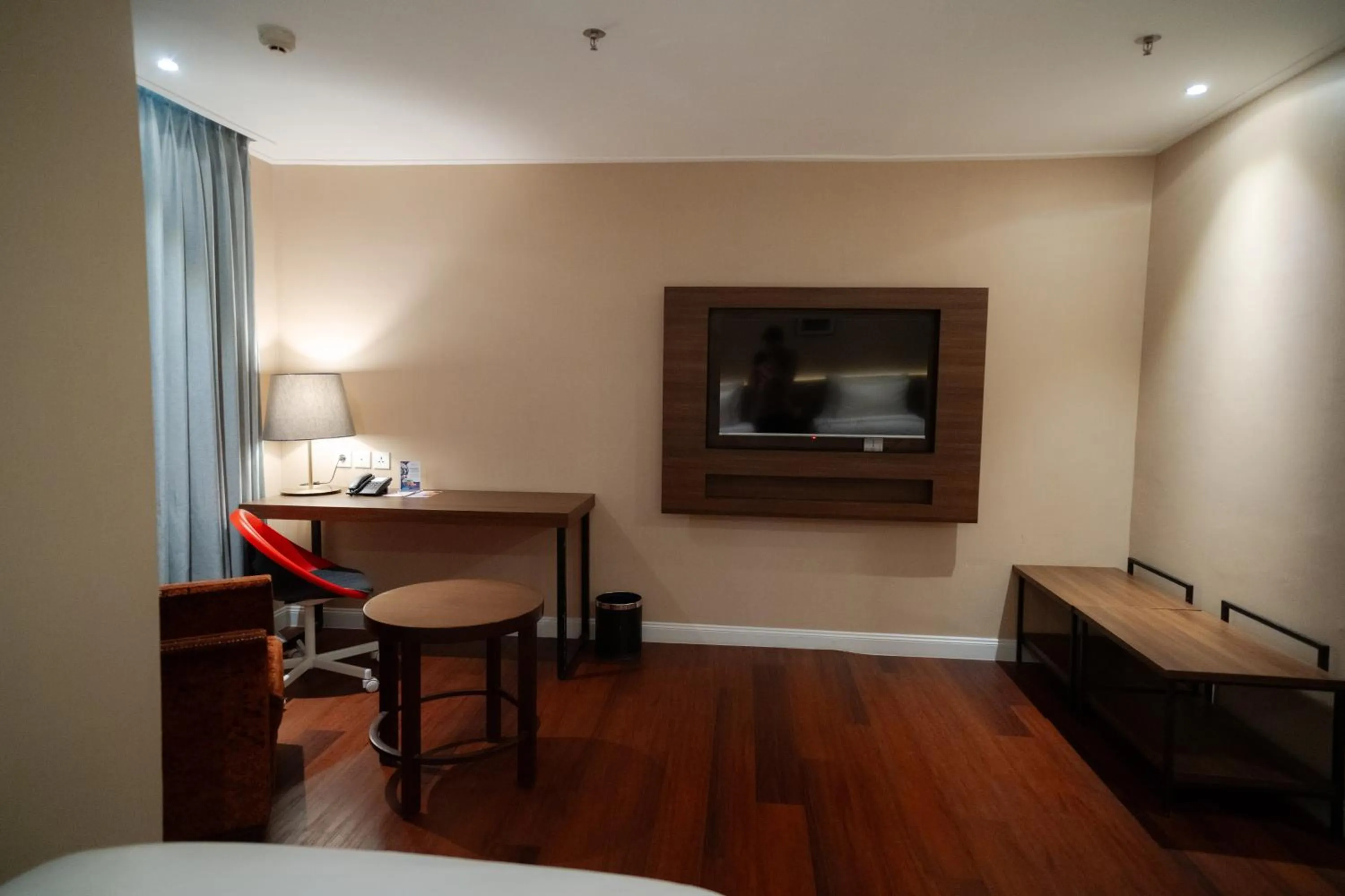 Bedroom, Bed in Swiss-Belcourt Serpong