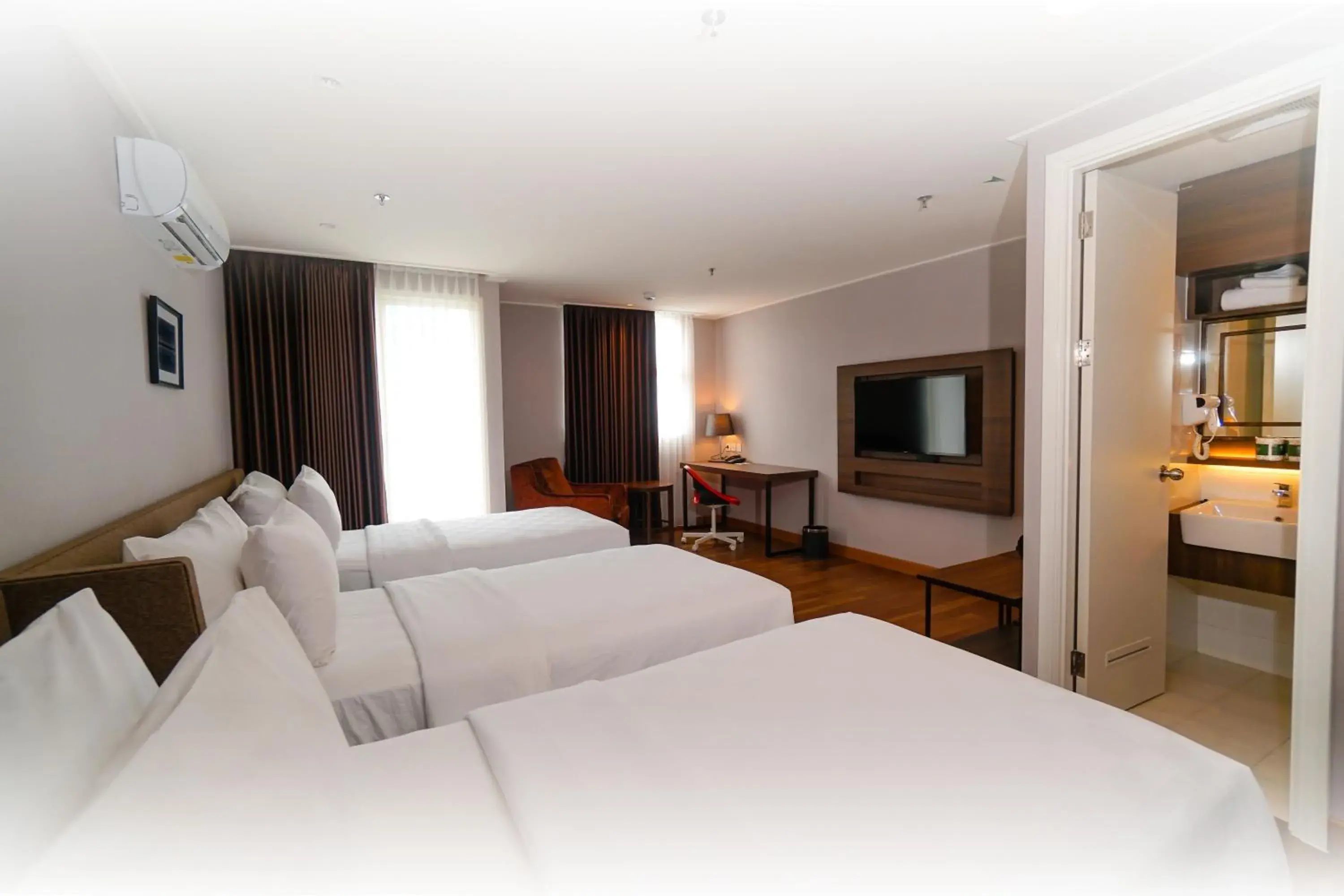 Family Room in Swiss-Belcourt Serpong Family Room in Swiss-Belcourt Serpong