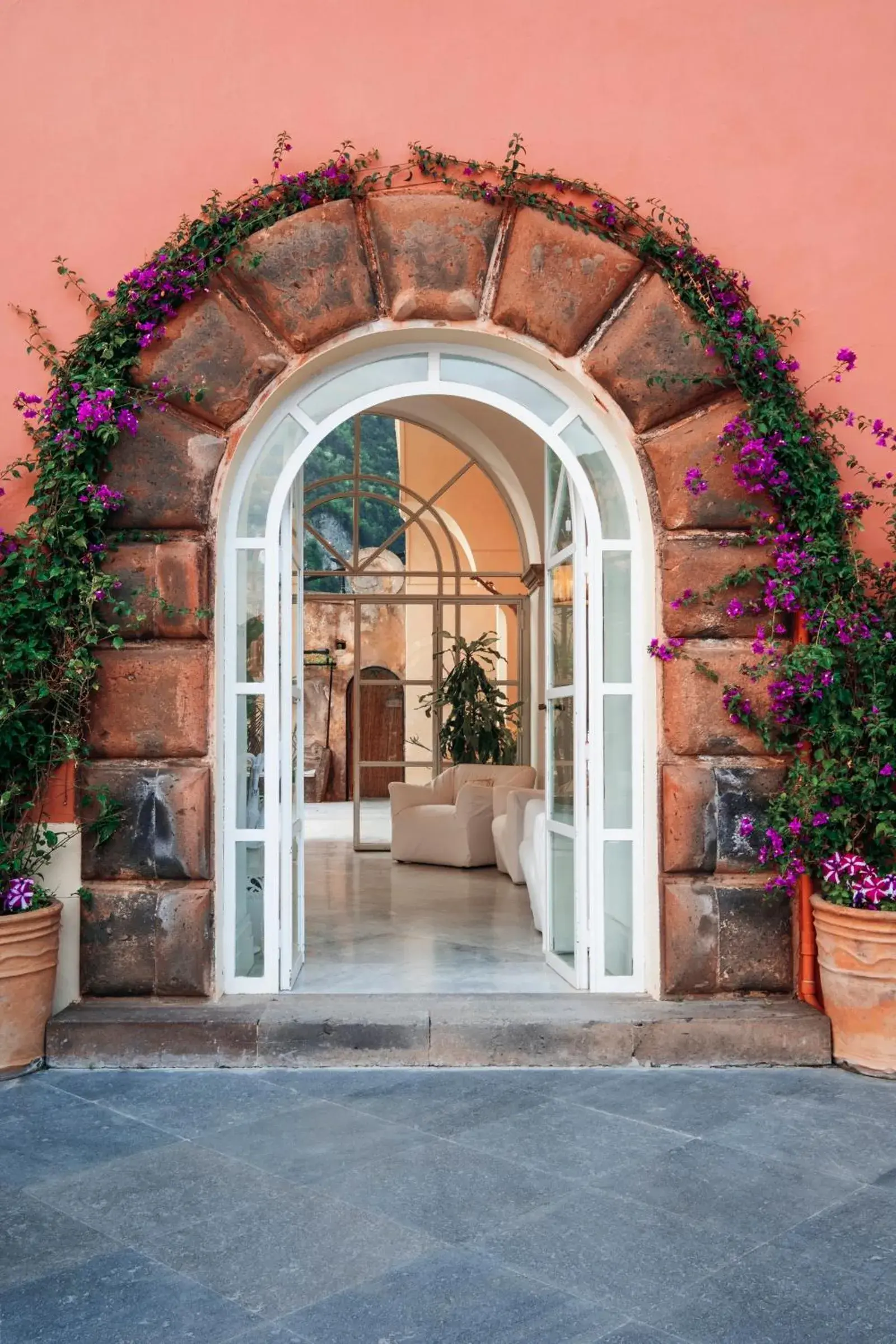 Facade/entrance in Villa Magia Facade/entrance in Villa Magia