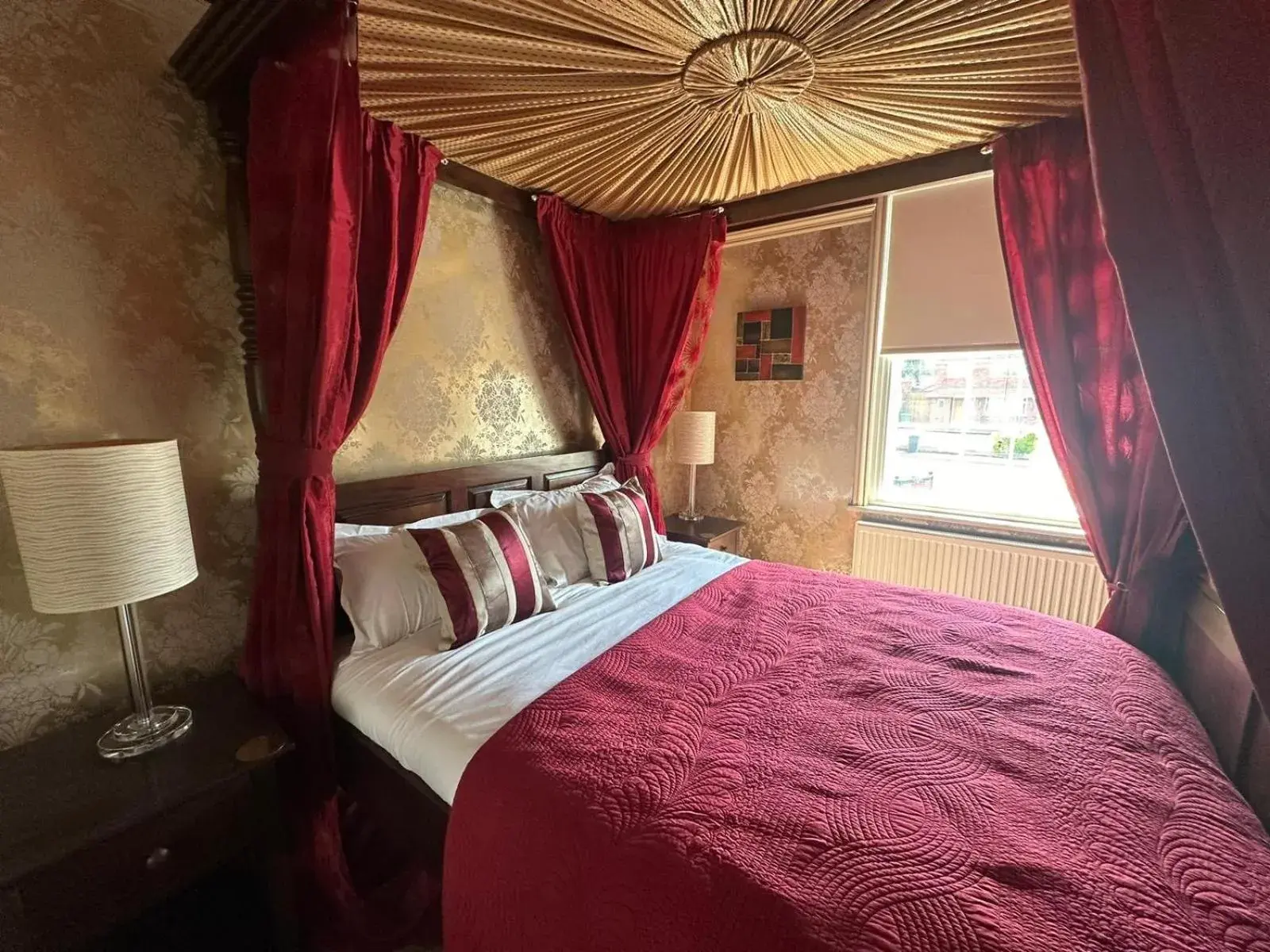 Deluxe King Room in Old Orleton Inn Deluxe King Room in Old Orleton Inn