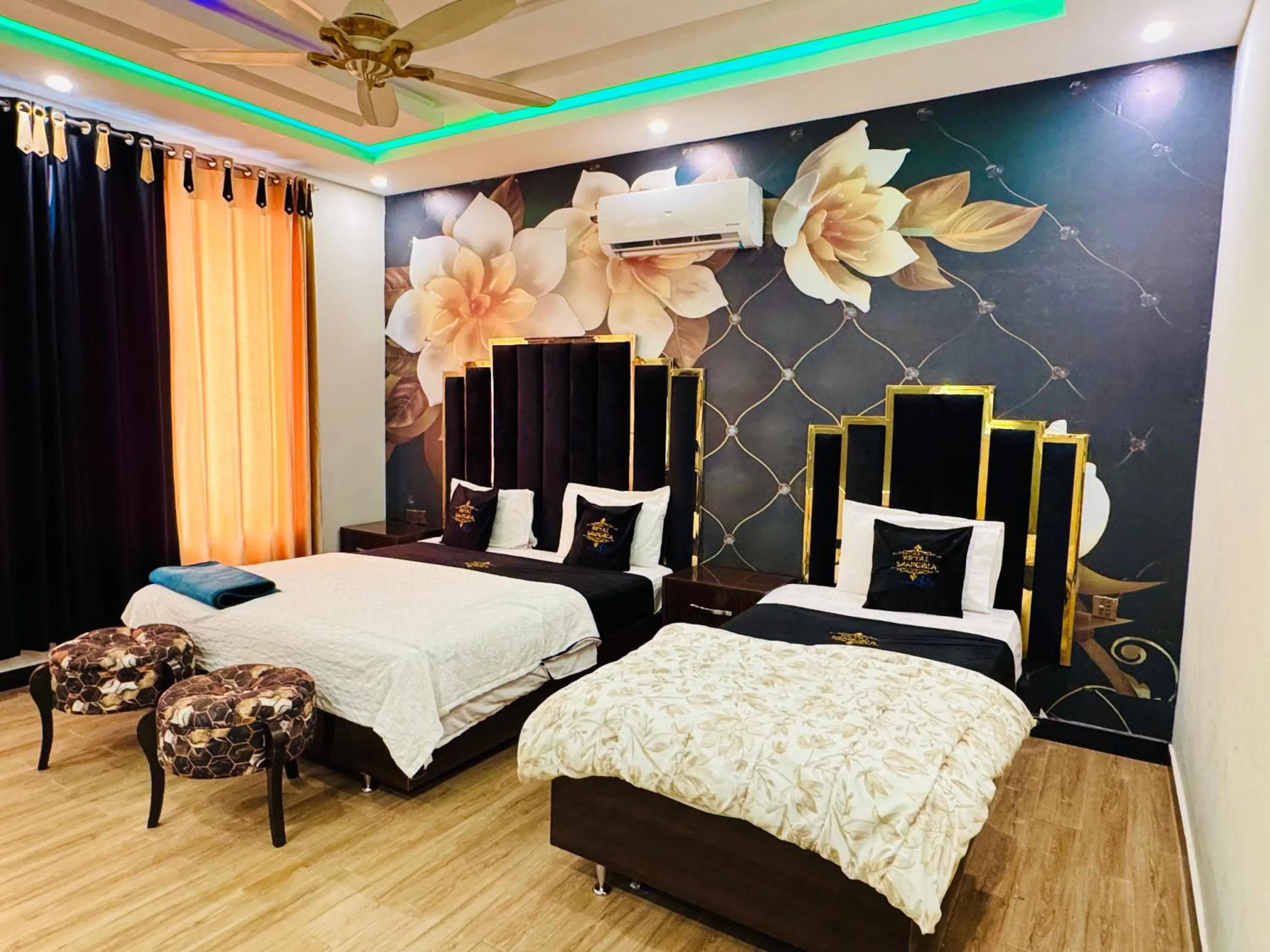 Bed in Royal Shangrila Balakot