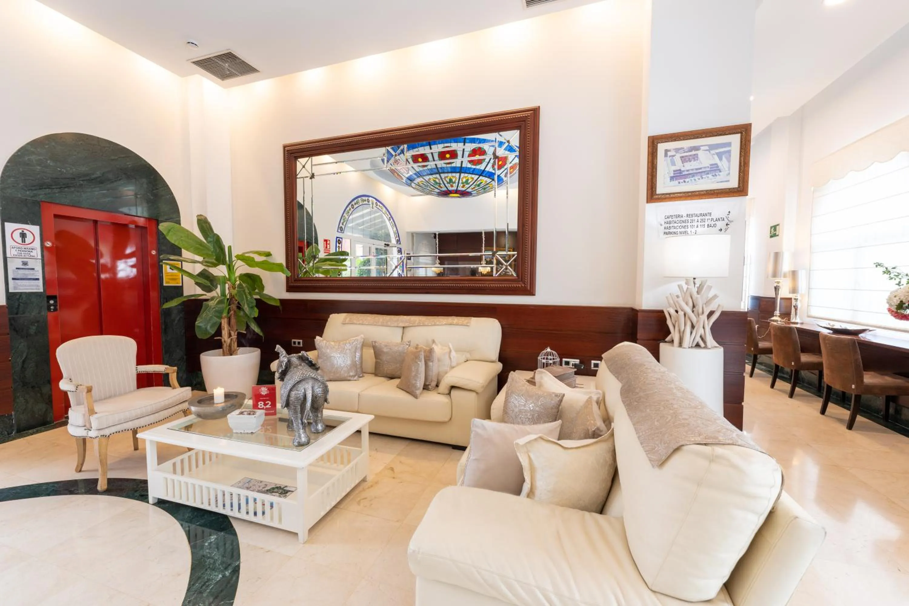 Lobby or reception in Hotel Romerito