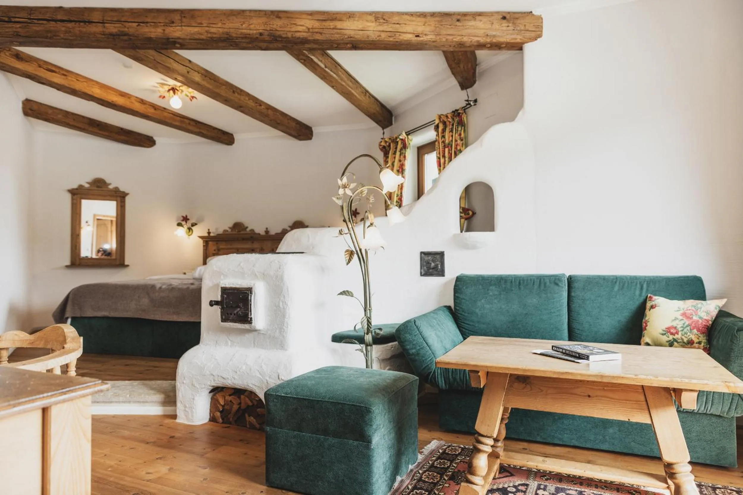 Seating area in Seehotel Jägerwirt