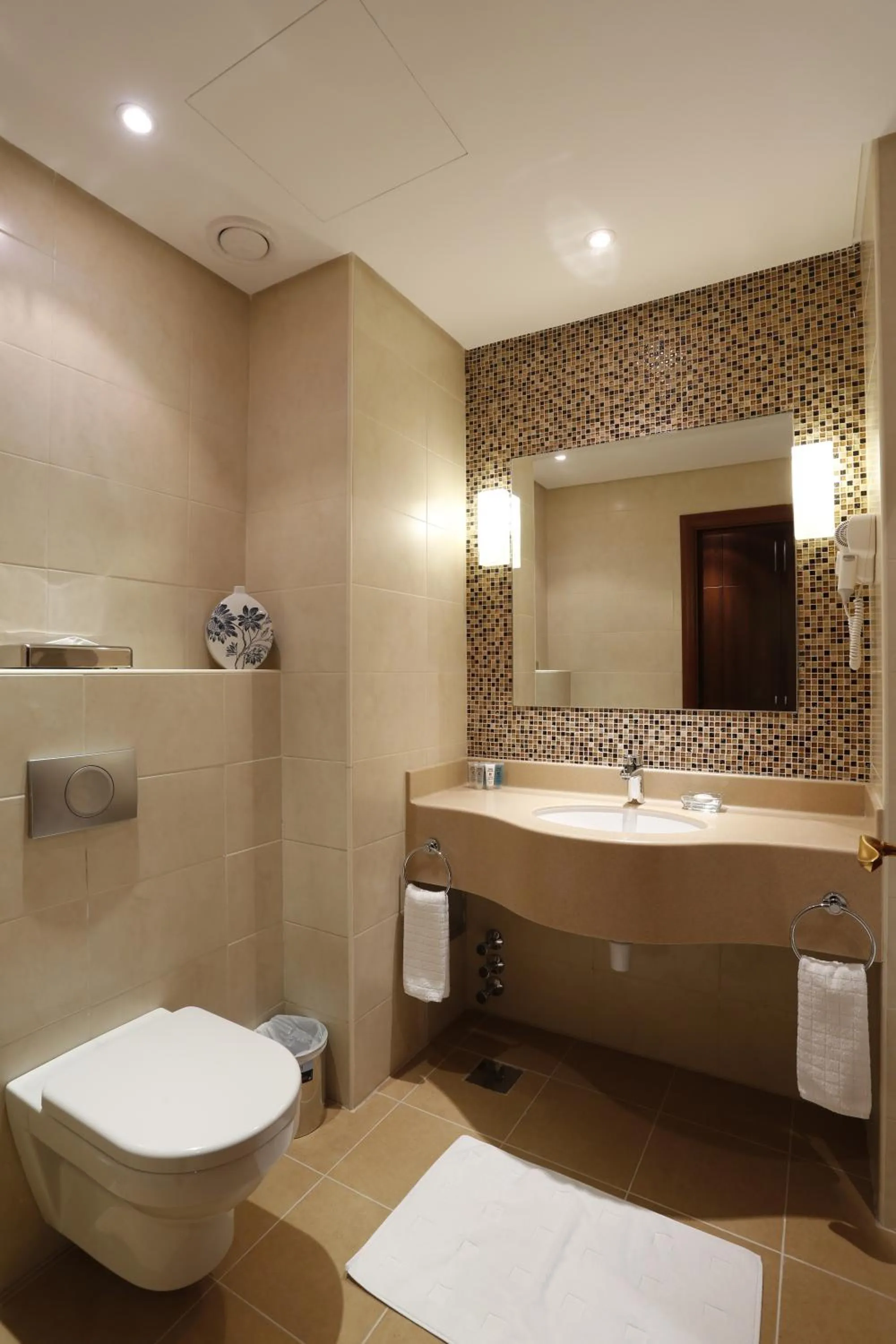 Bathroom in Dalal City Hotel