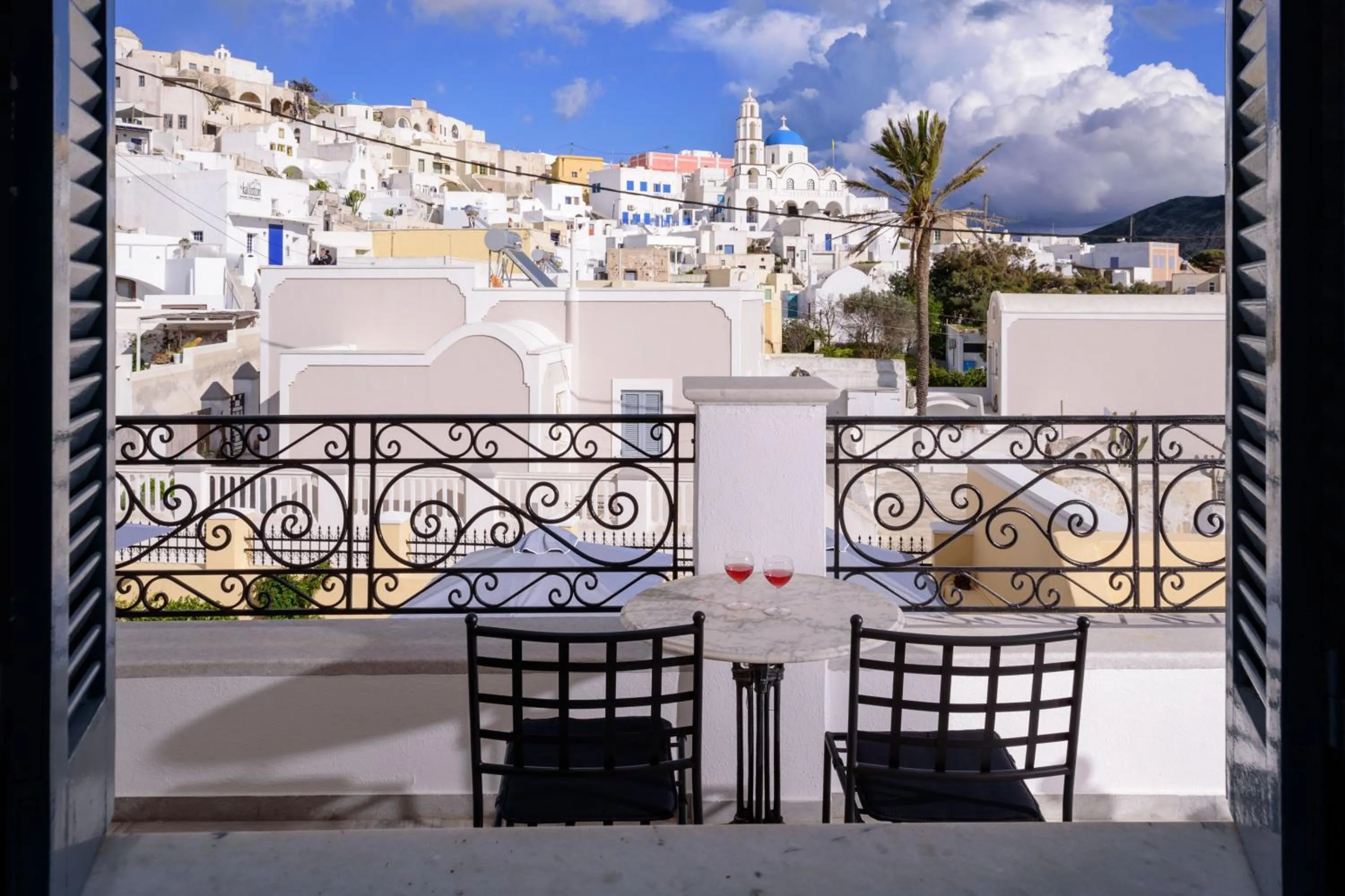 Ikio Concept Santorini
