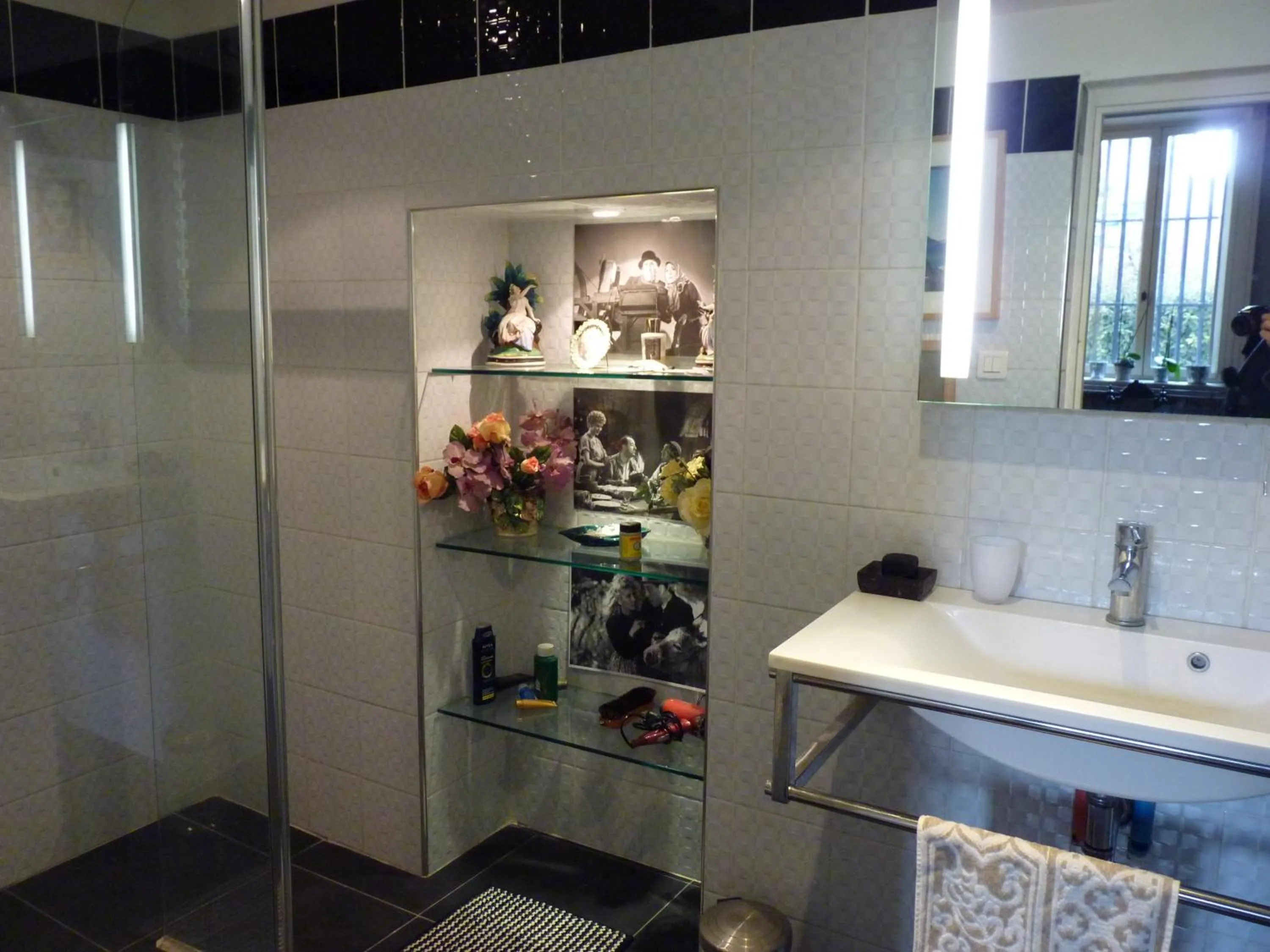 Bathroom in Le Couvent du Vieux Port