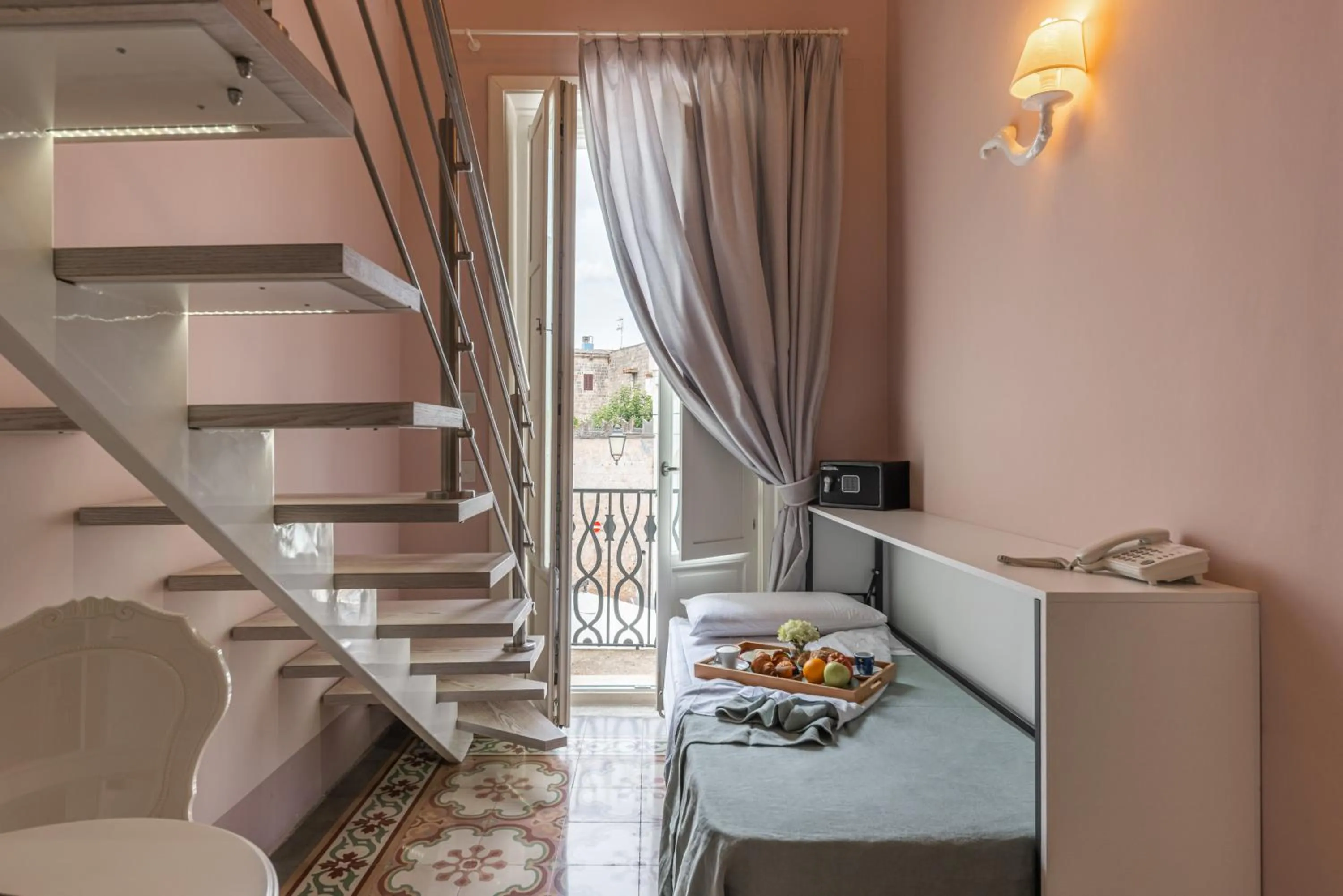 Food and drinks in Palazzo Arco Cadura Hotel & Spa