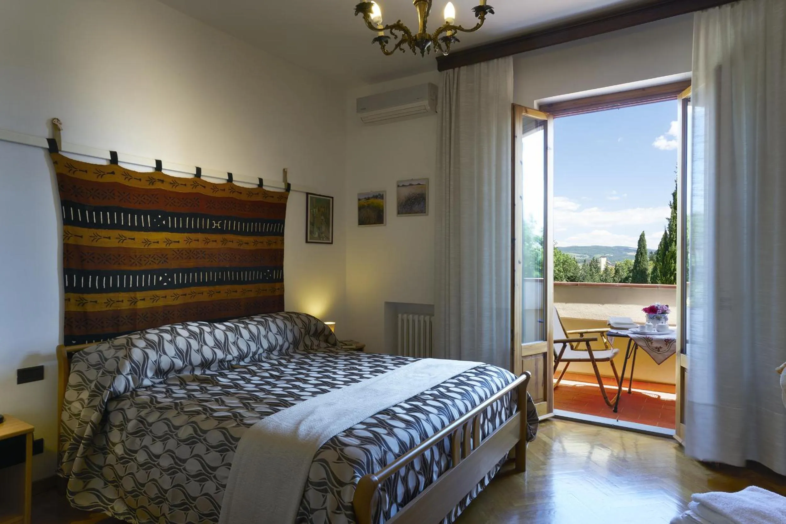 Bed in Villa Il Borraccio - Apartments Azalea and Begonia