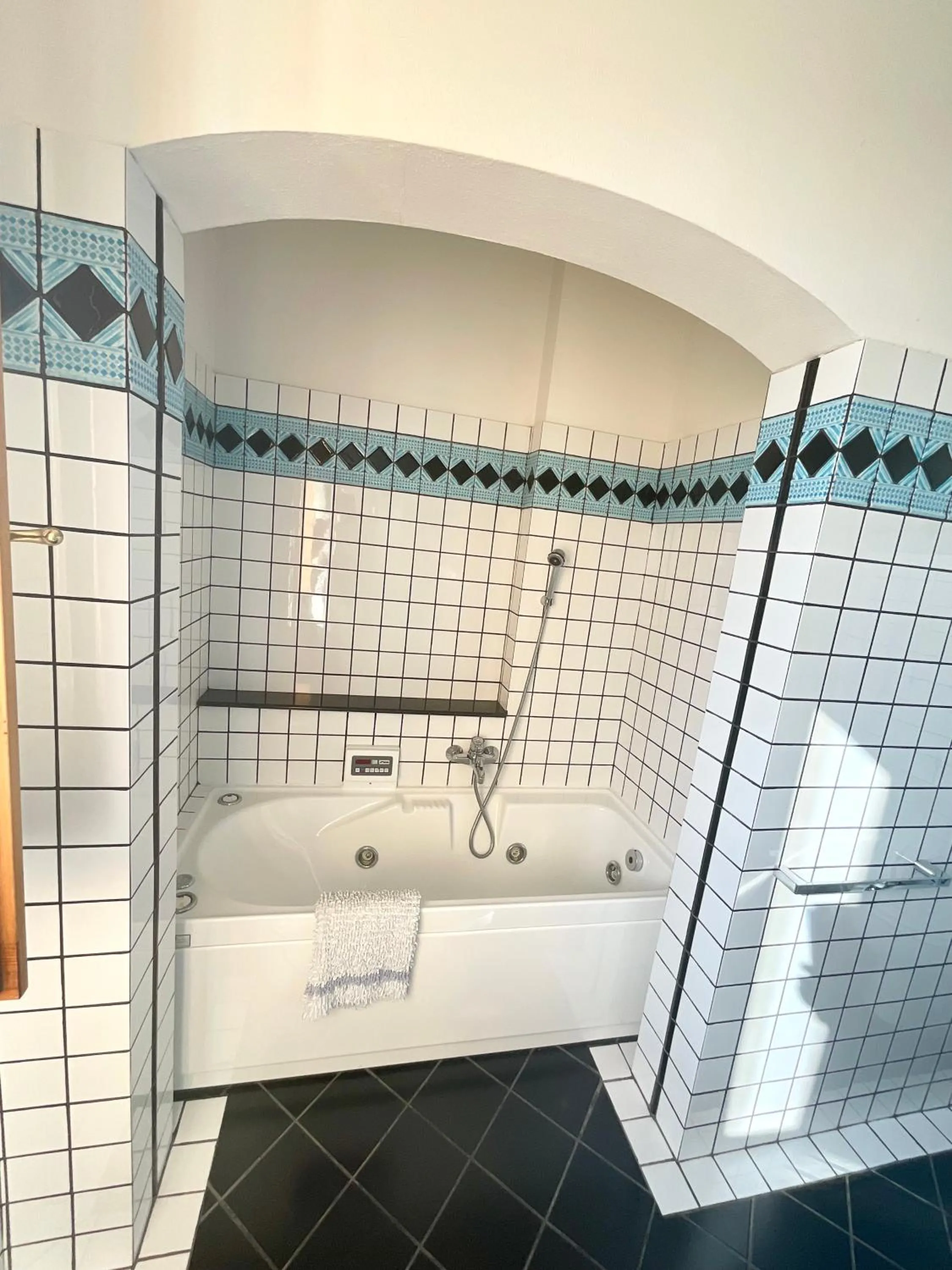 Shower in Villa Il Borraccio - Apartments Azalea and Begonia